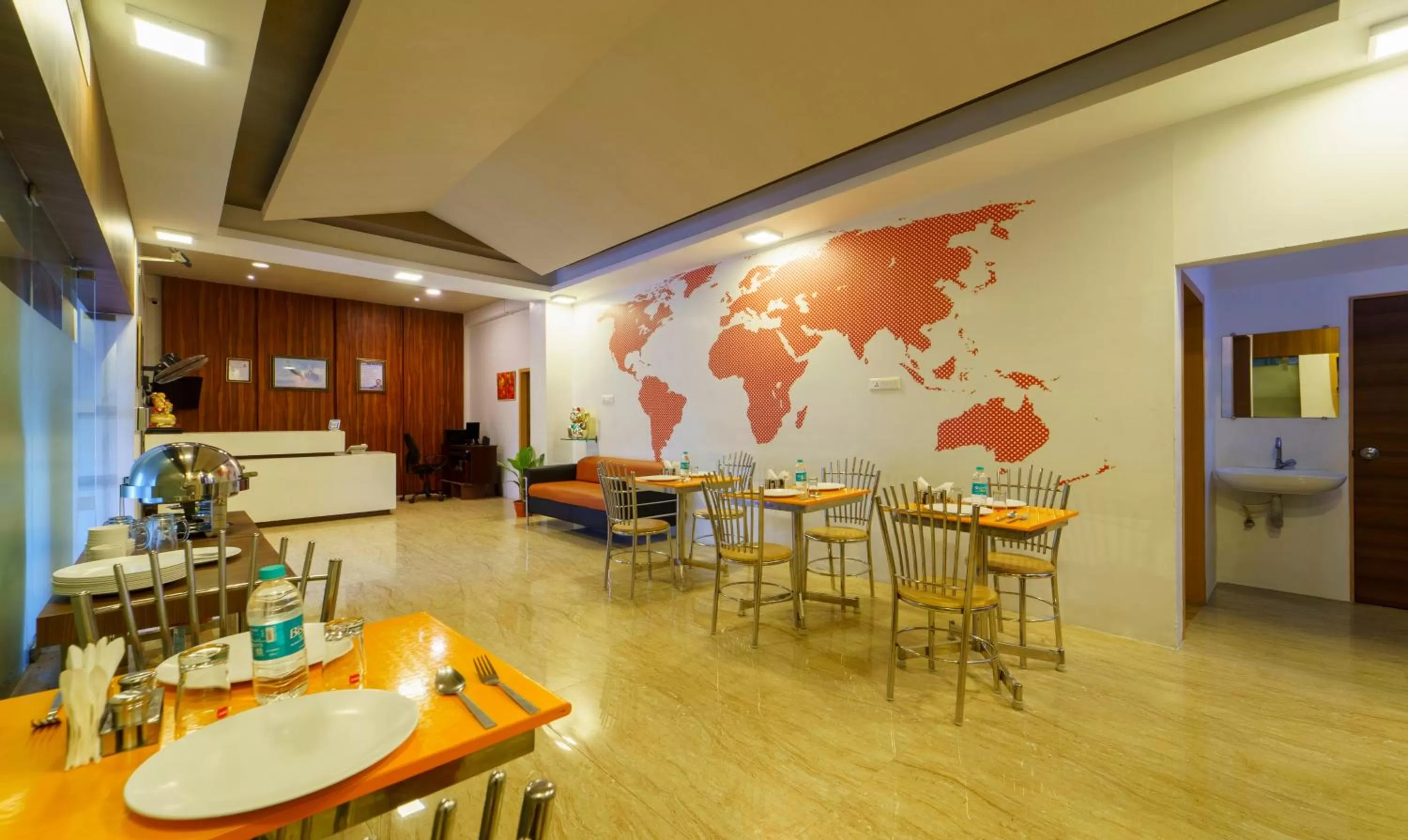 Dining area in Treebo Golden Swan Tambaram