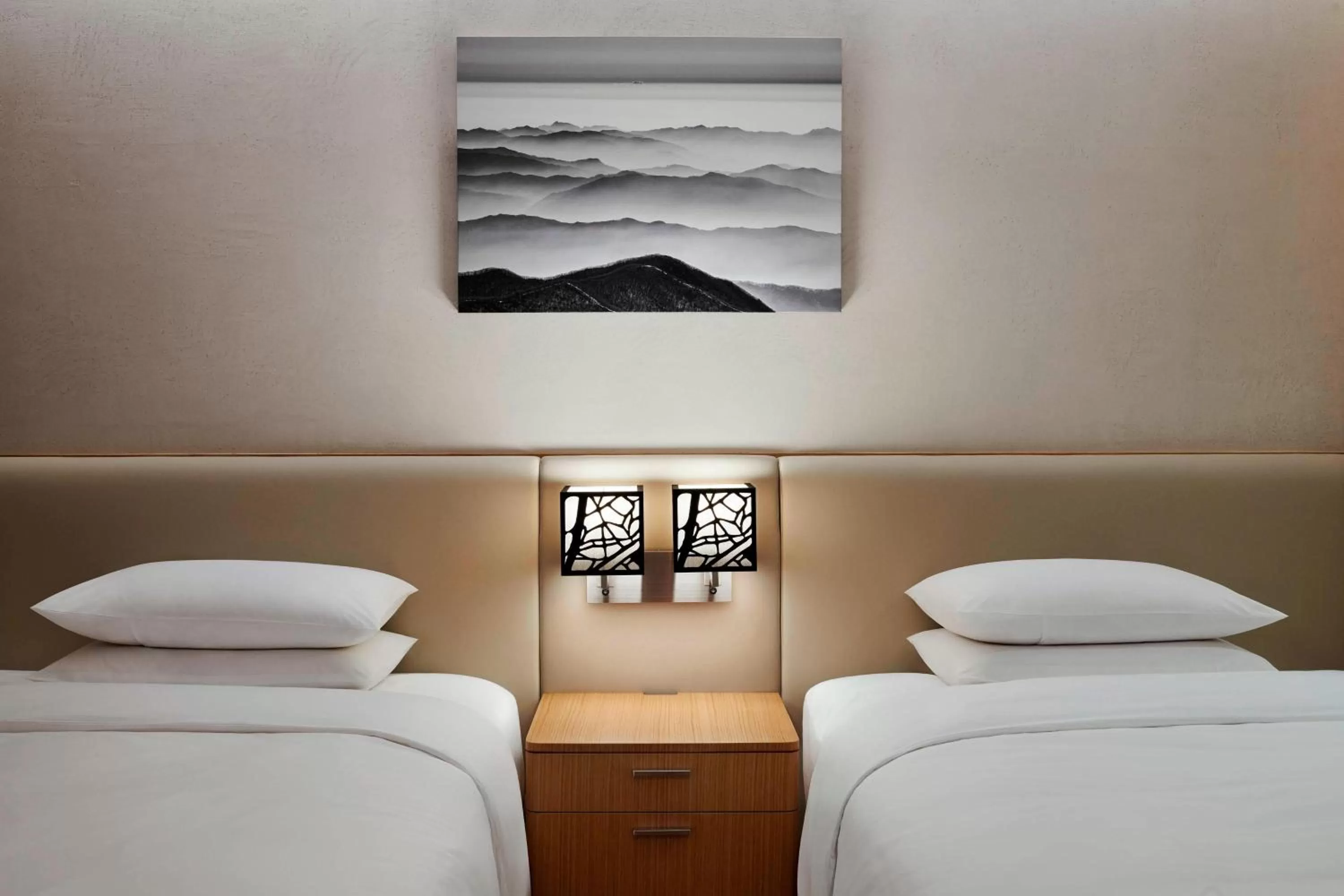 Photo of the whole room, Bed in Courtyard by Marriott Seoul Botanic Park