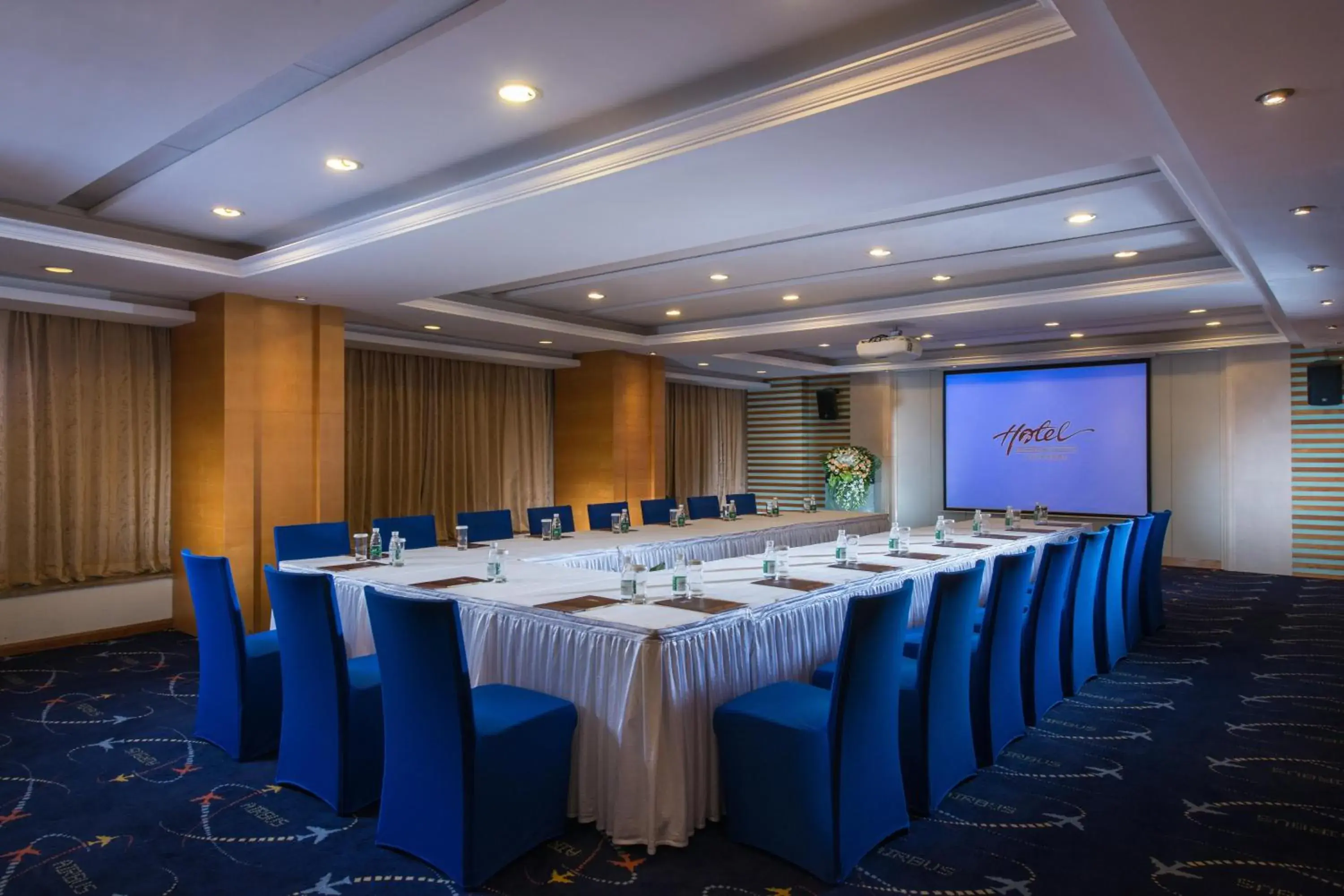 Business facilities in Shenzhenair International Hotel