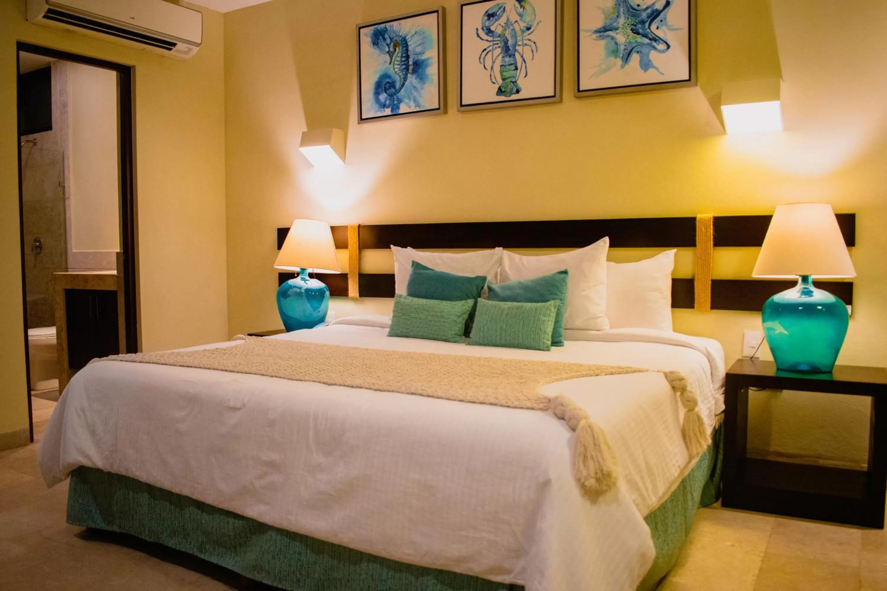 Bed in Villas Grand Marina Kinuh