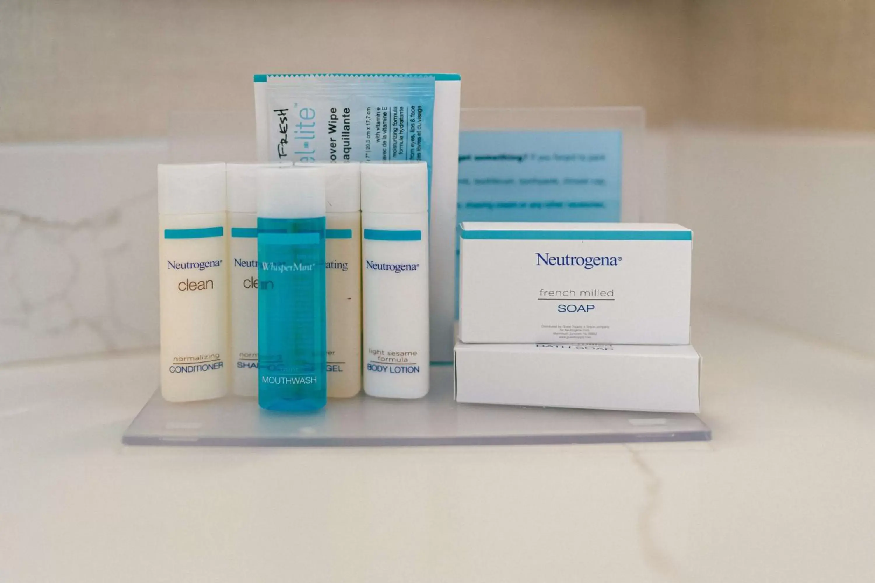 Photo of the whole room in Hampton Inn & Suites South Park at Phillips Place Photo of the whole room in Hampton Inn & Suites South Park at Phillips Place