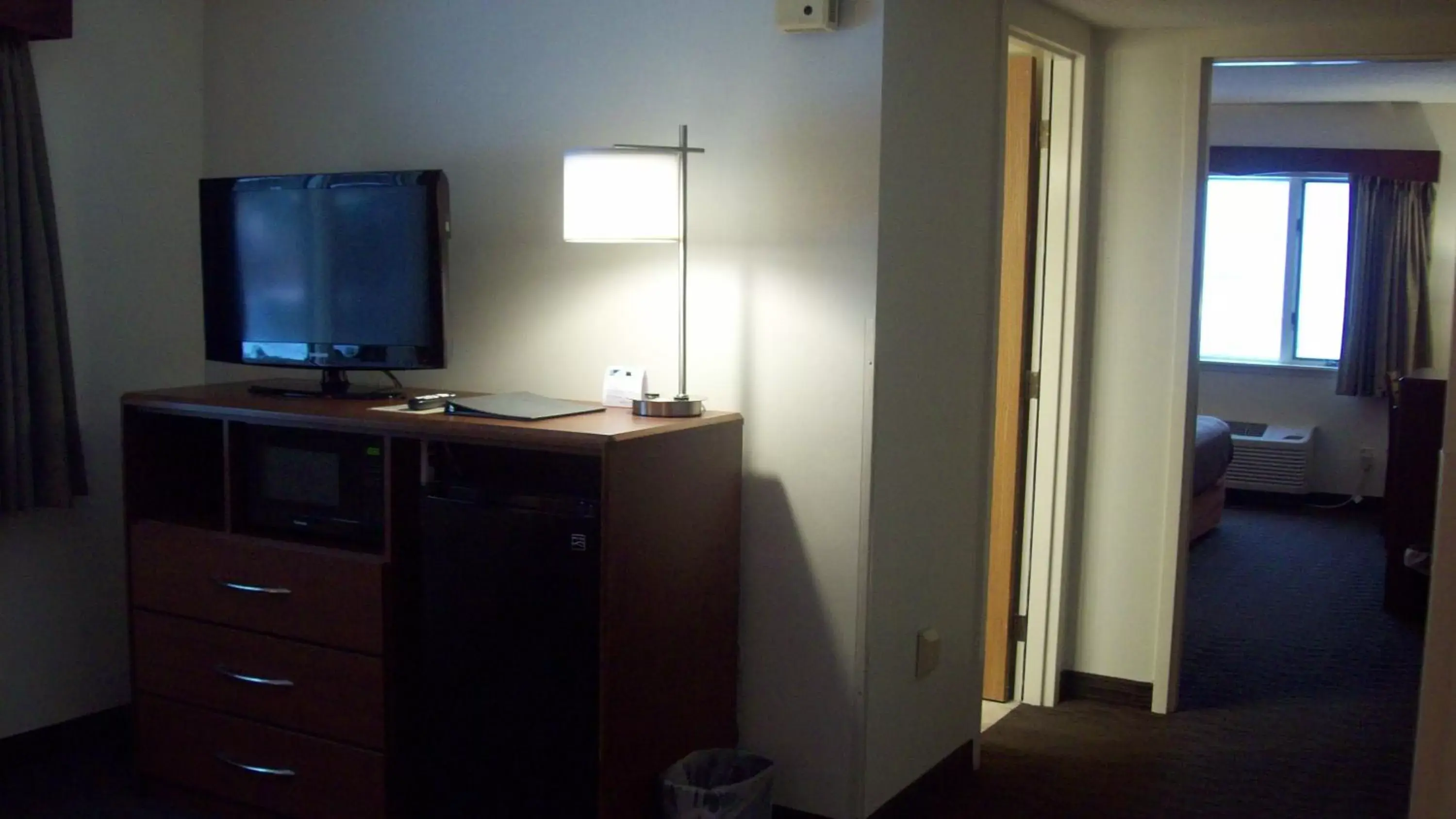 TV and multimedia, TV/Entertainment Center in AmericInn by Wyndham Silver City