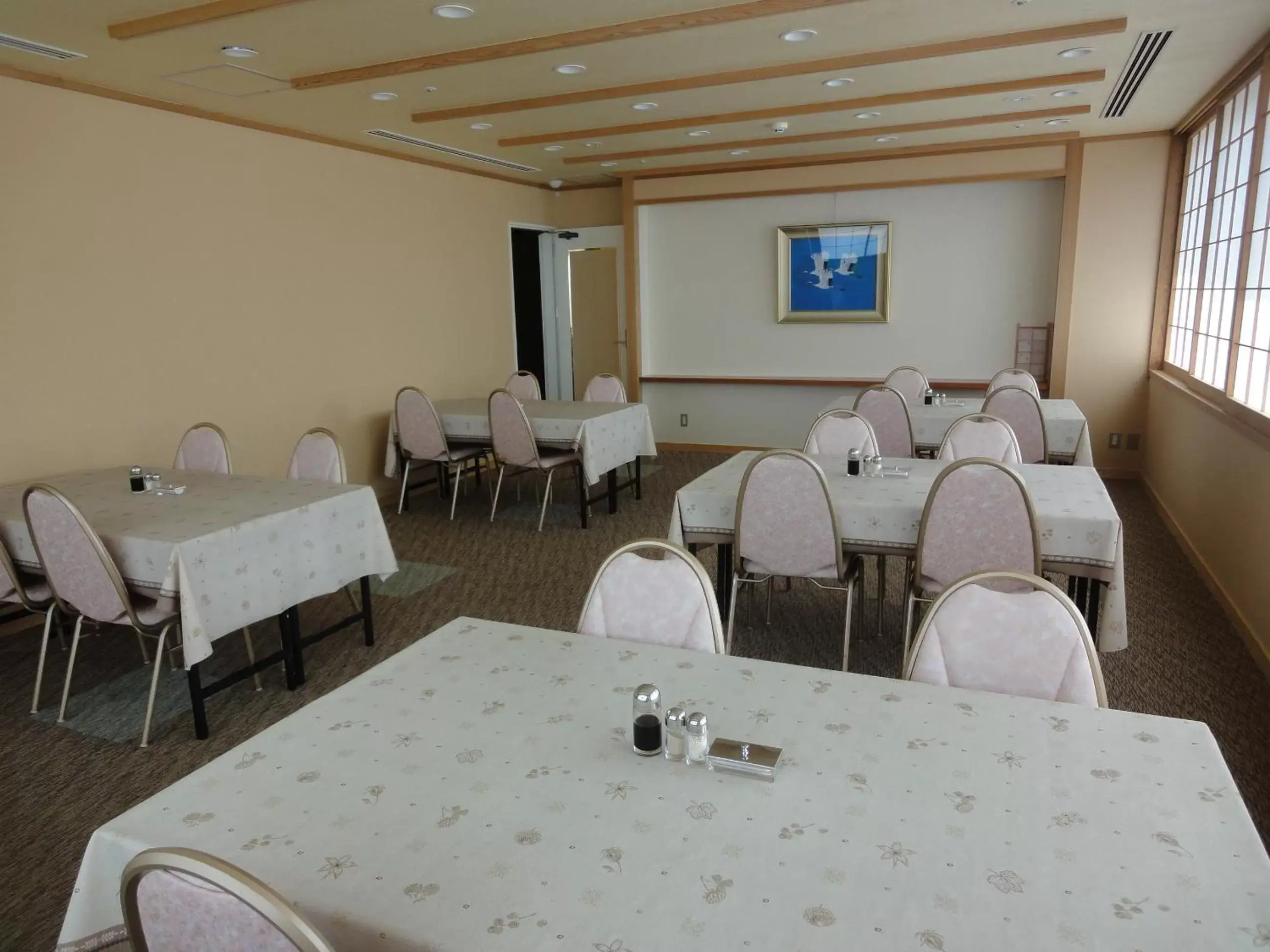 Restaurant/Places to Eat in Tottori City Hotel