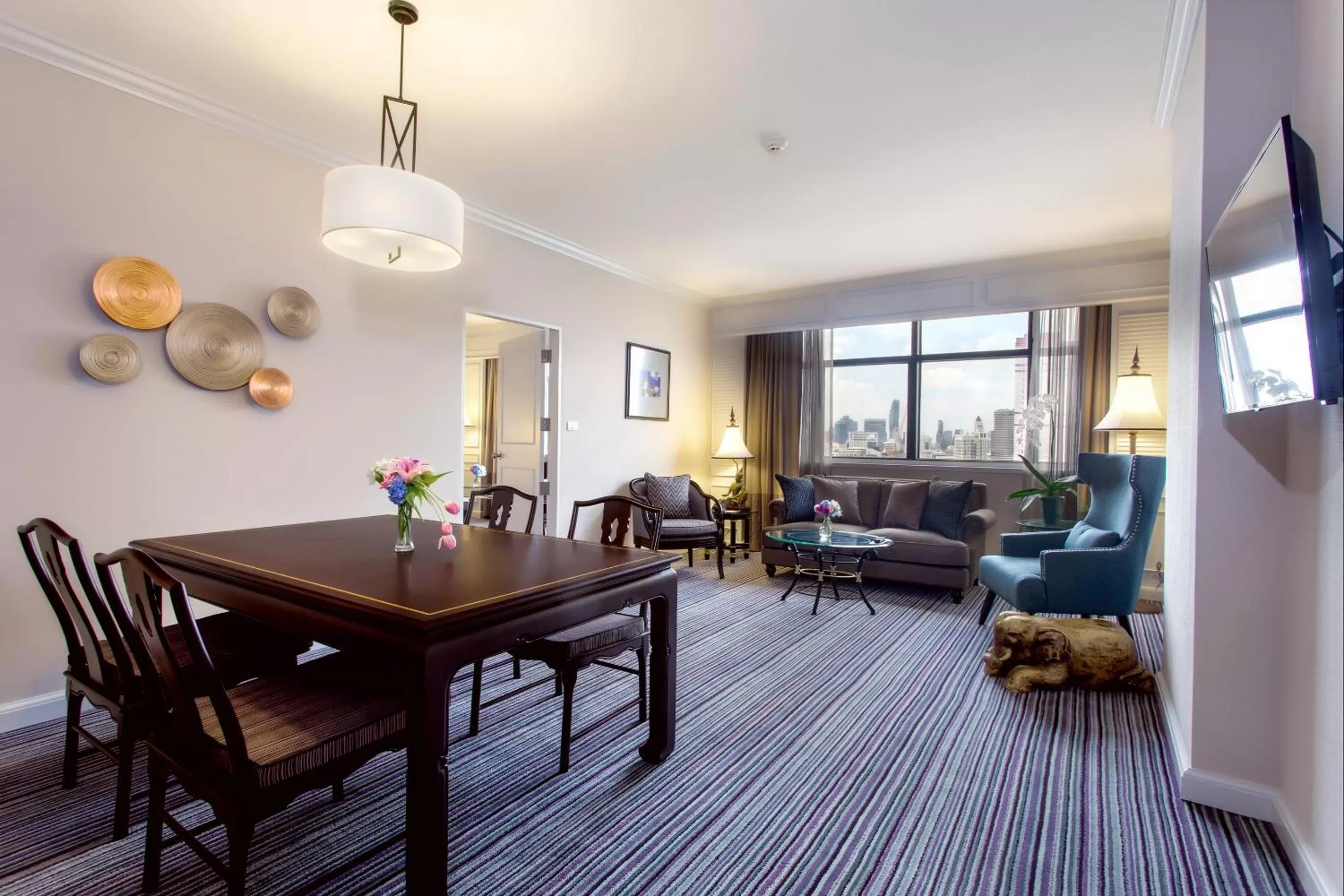 Living room in The Sukosol Hotel