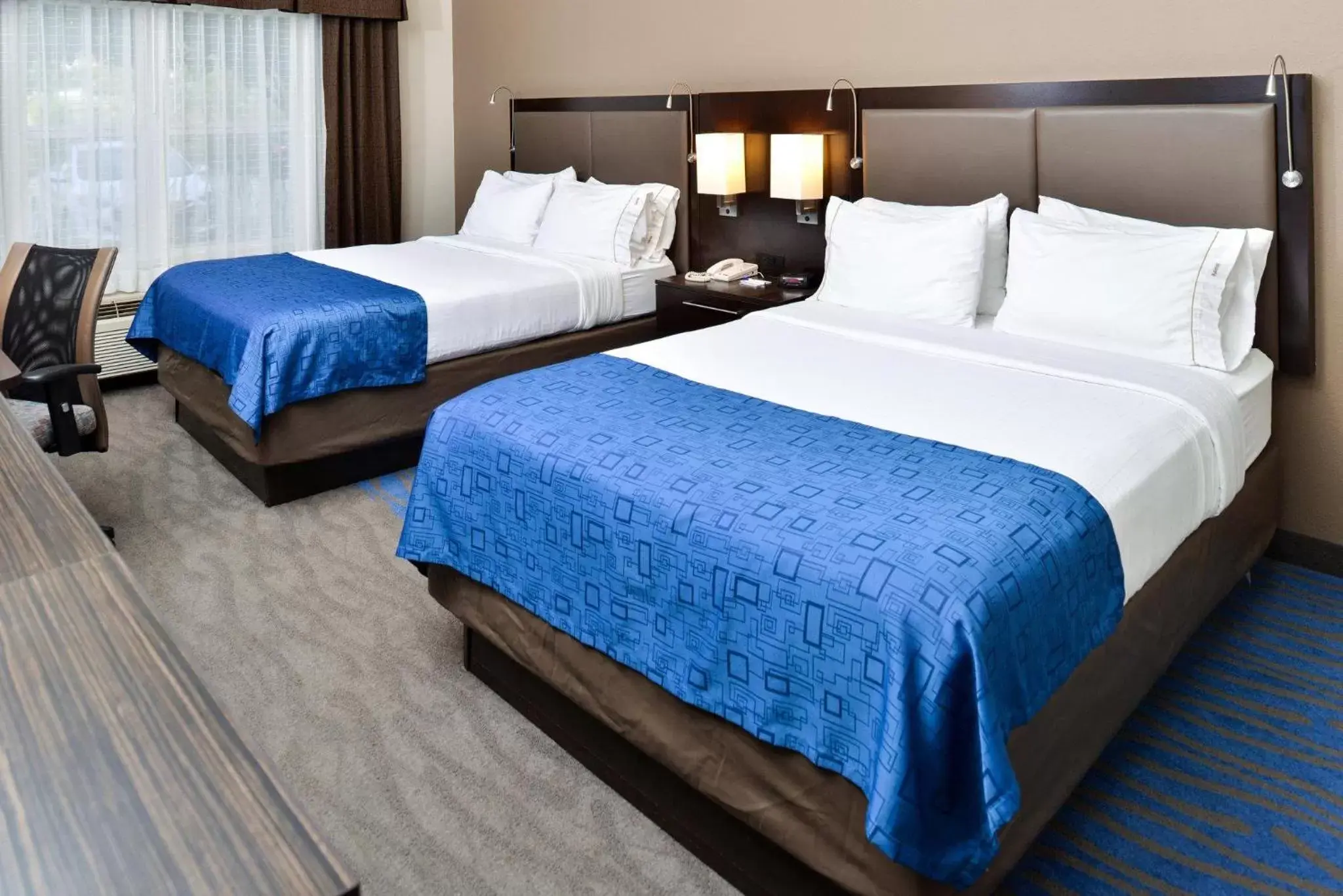 Guests, Bed in Holiday Inn Express Hotel & Suites St. Louis West-O'Fallon, an IHG Hotel