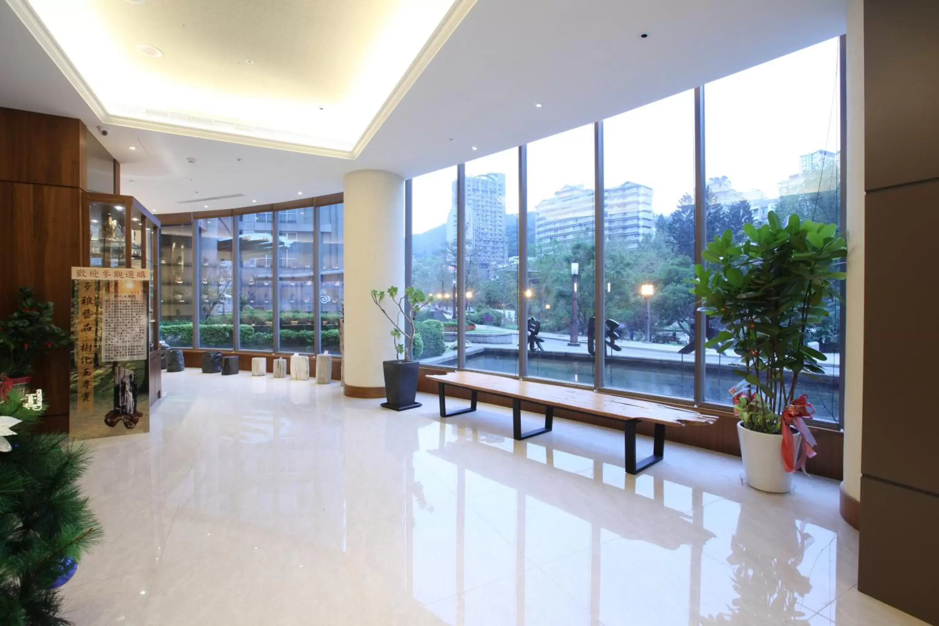 Facade/entrance in Beitou Hot Spring Resort