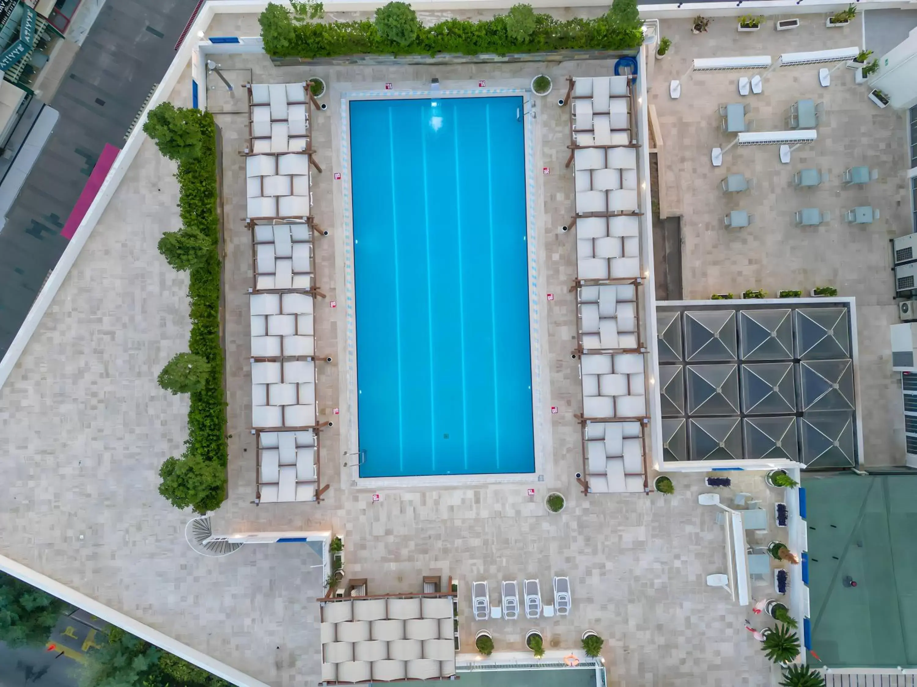 Swimming pool, Floor Plan in Best Western Plus Khan Hotel