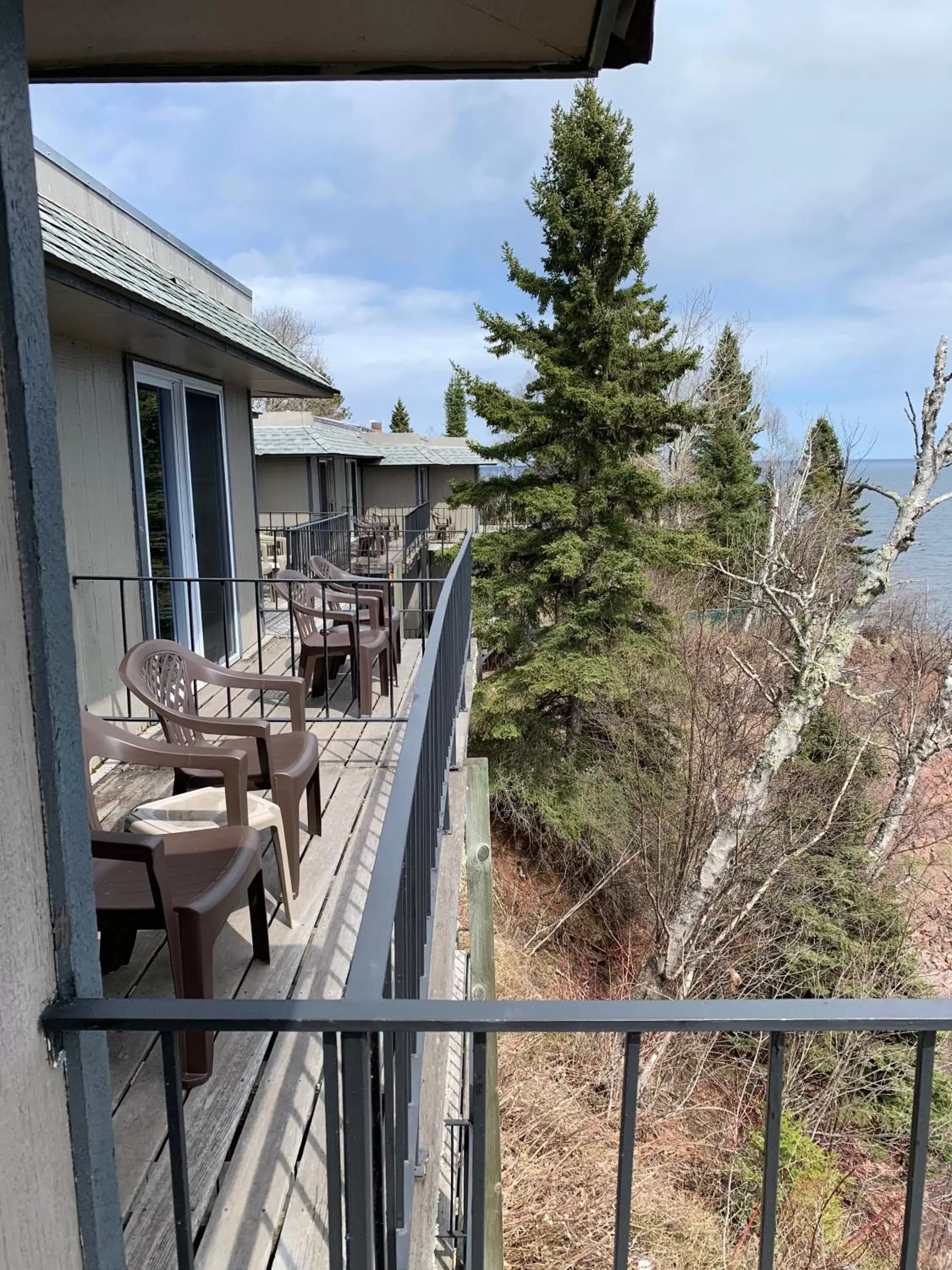 Balcony/Terrace in Cliff Dweller on Lake Superior