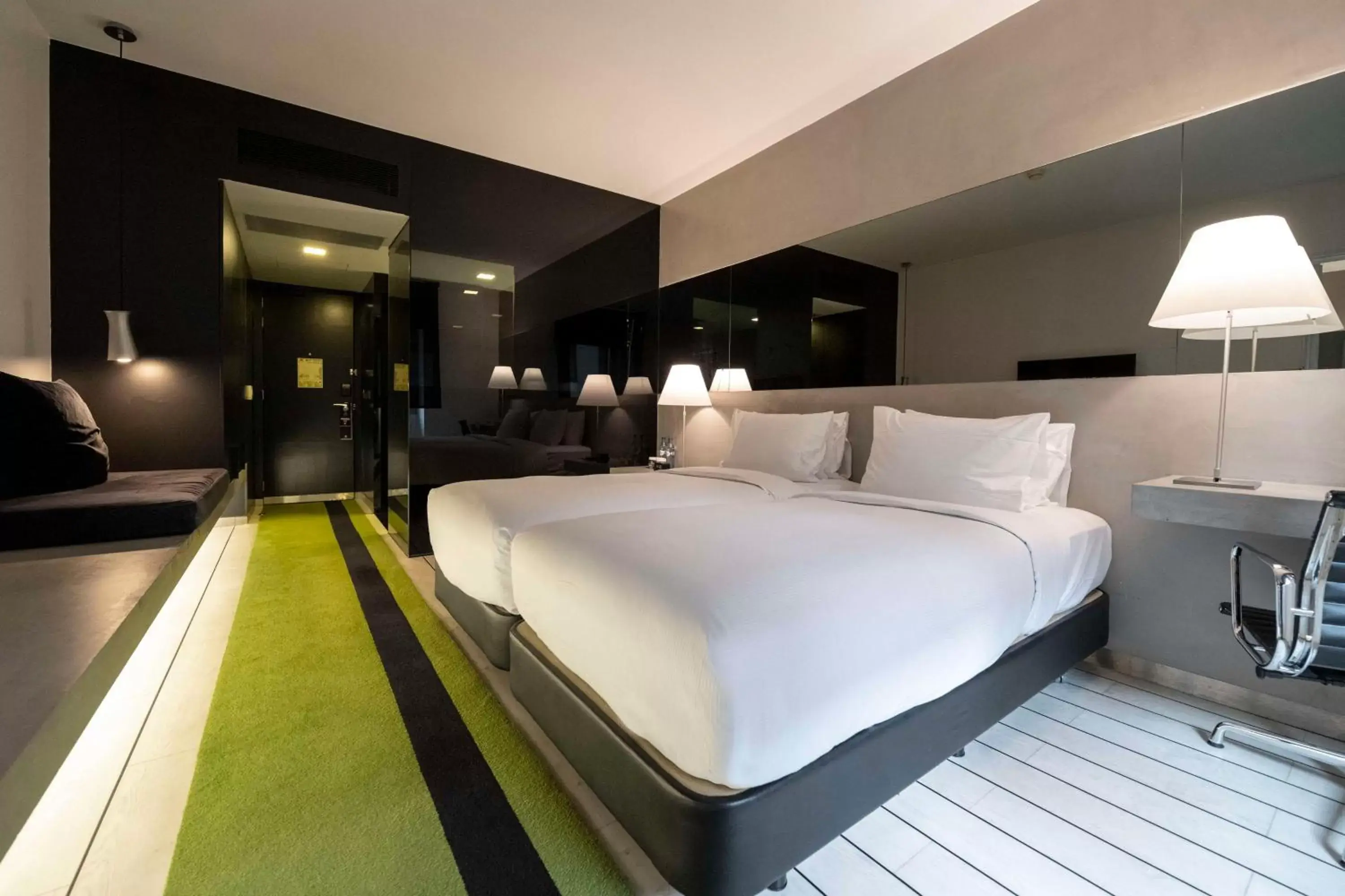 Bedroom, Bed in DoubleTree by Hilton Lisbon Fontana Park