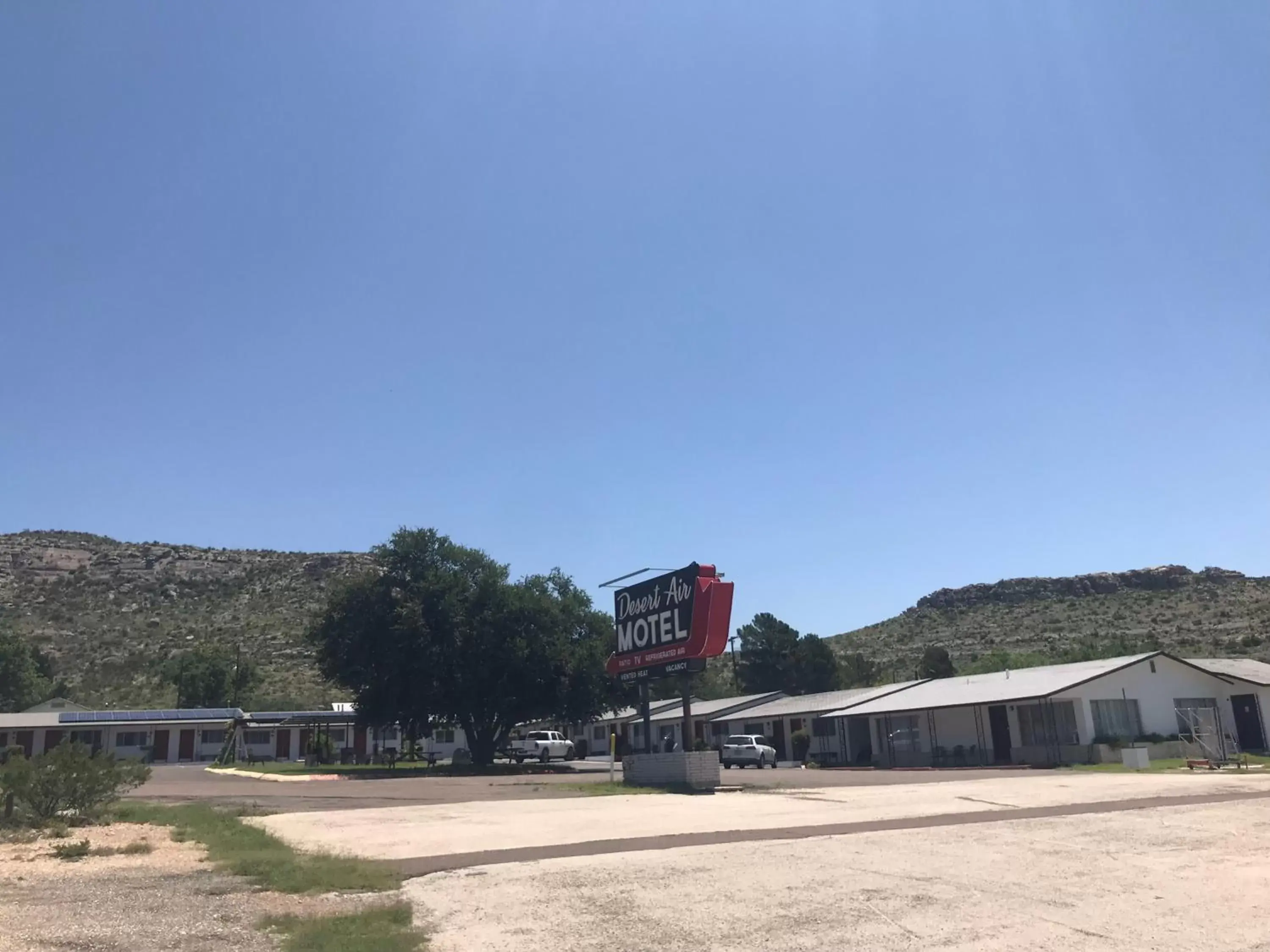 Property Building in Desert Air Motel