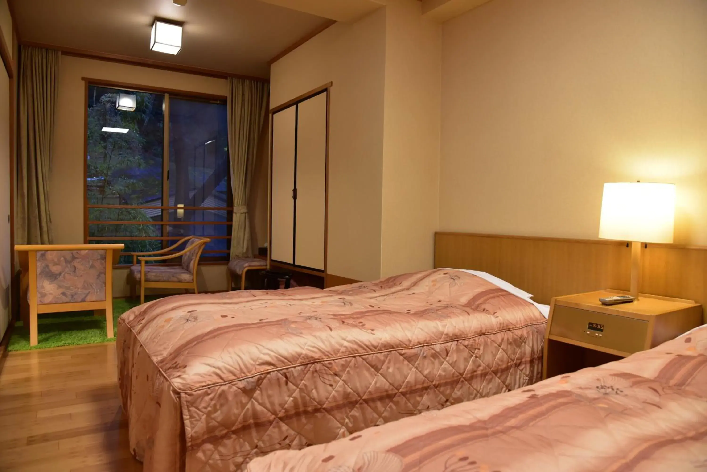Bedroom, Bed in Arima Onsen Taketoritei Maruyama Ryokan
