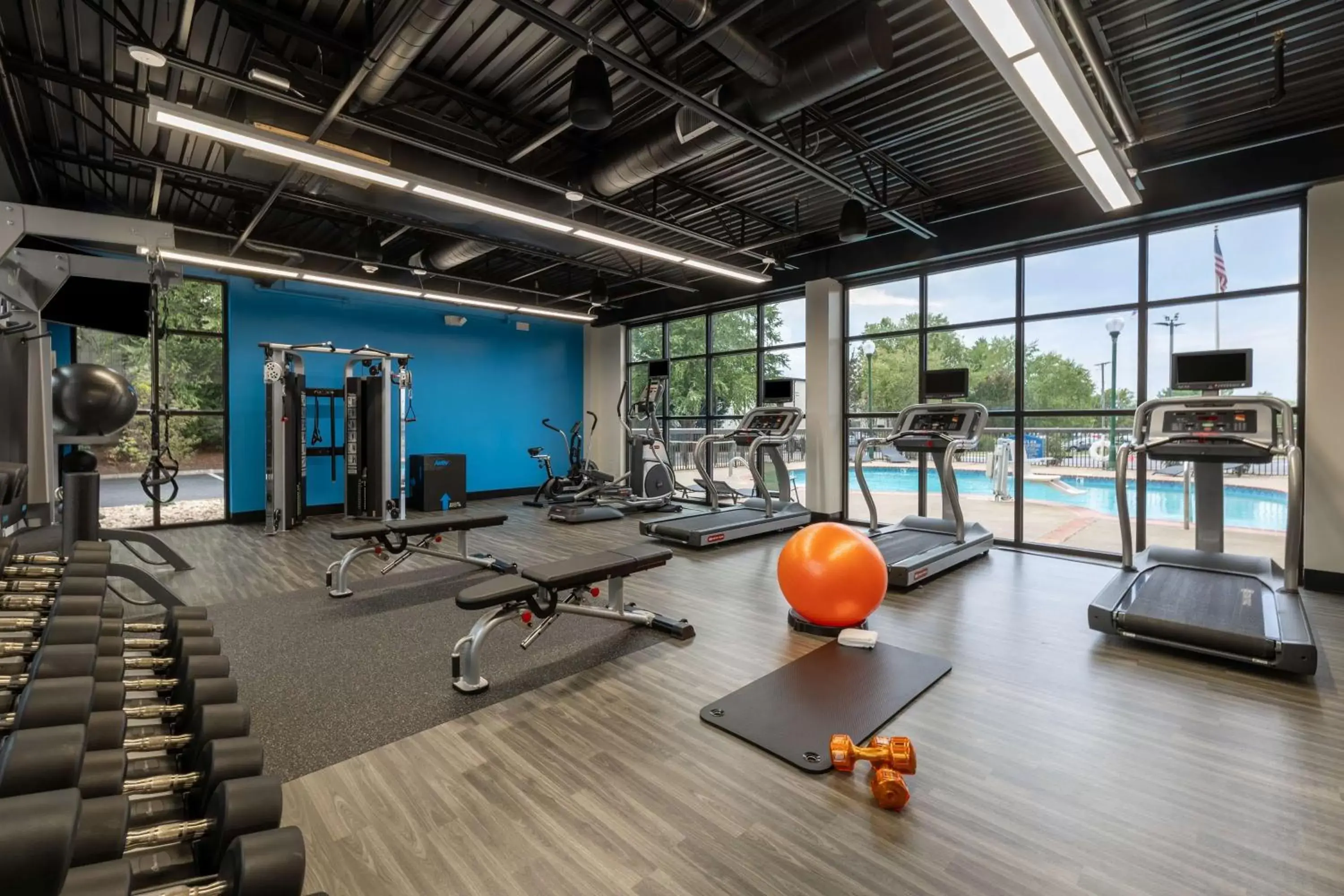 Pool view, Fitness Center/Facilities in Hampton Inn Christiansburg/Blacksburg