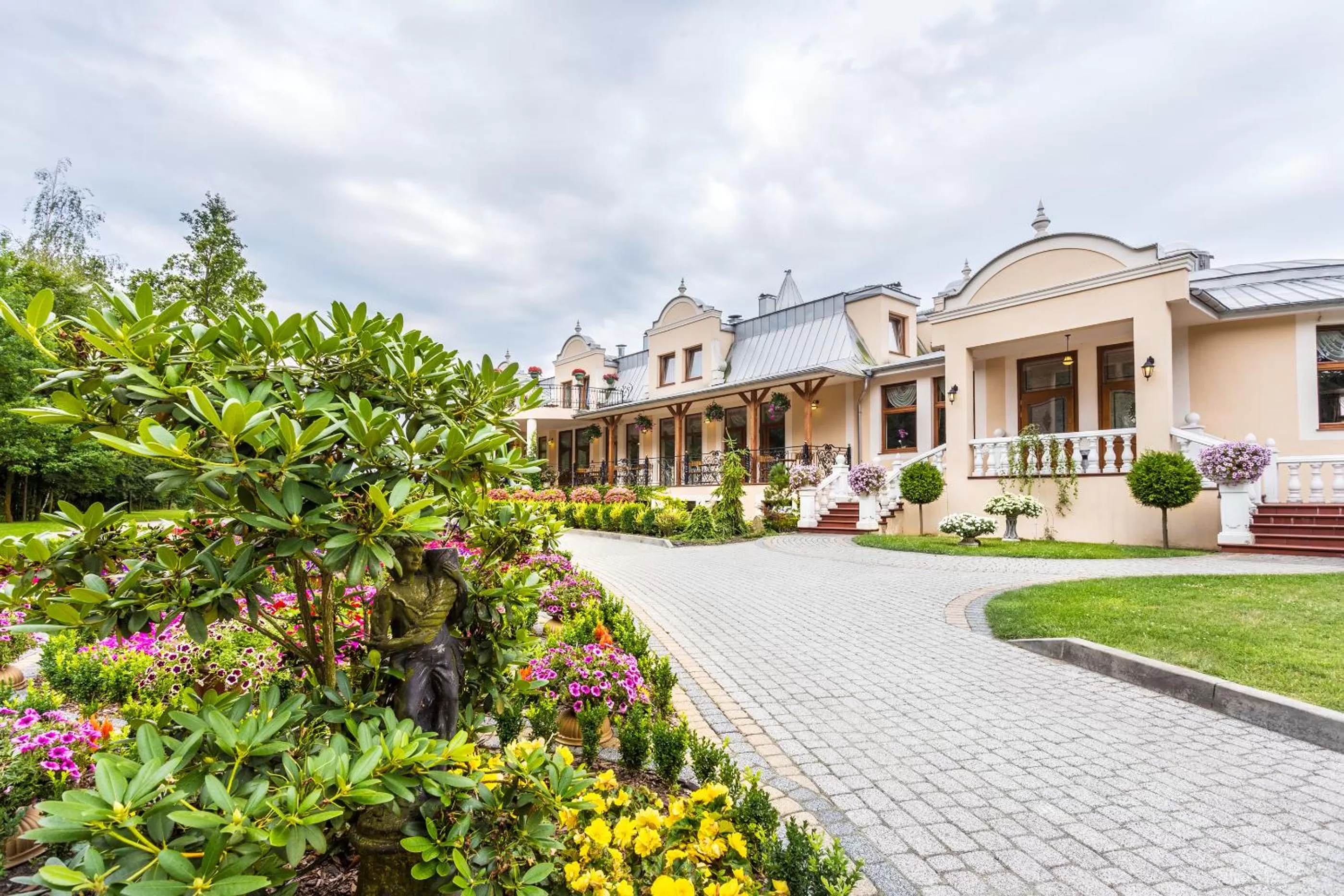 Leśna Perła - Restauracja i Pokoje Hotelowe