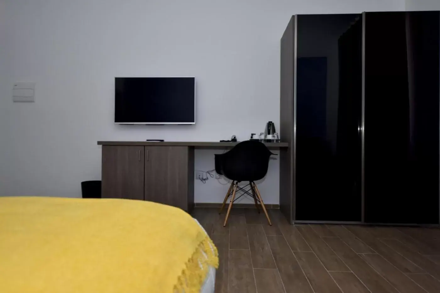 TV and multimedia, TV/Entertainment Center in Quaint Boutique Hotel Nadur