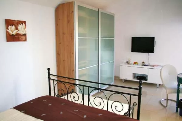 Decorative detail, Bed in Birdcage Gay Men Resort and Lifestyle Hotel