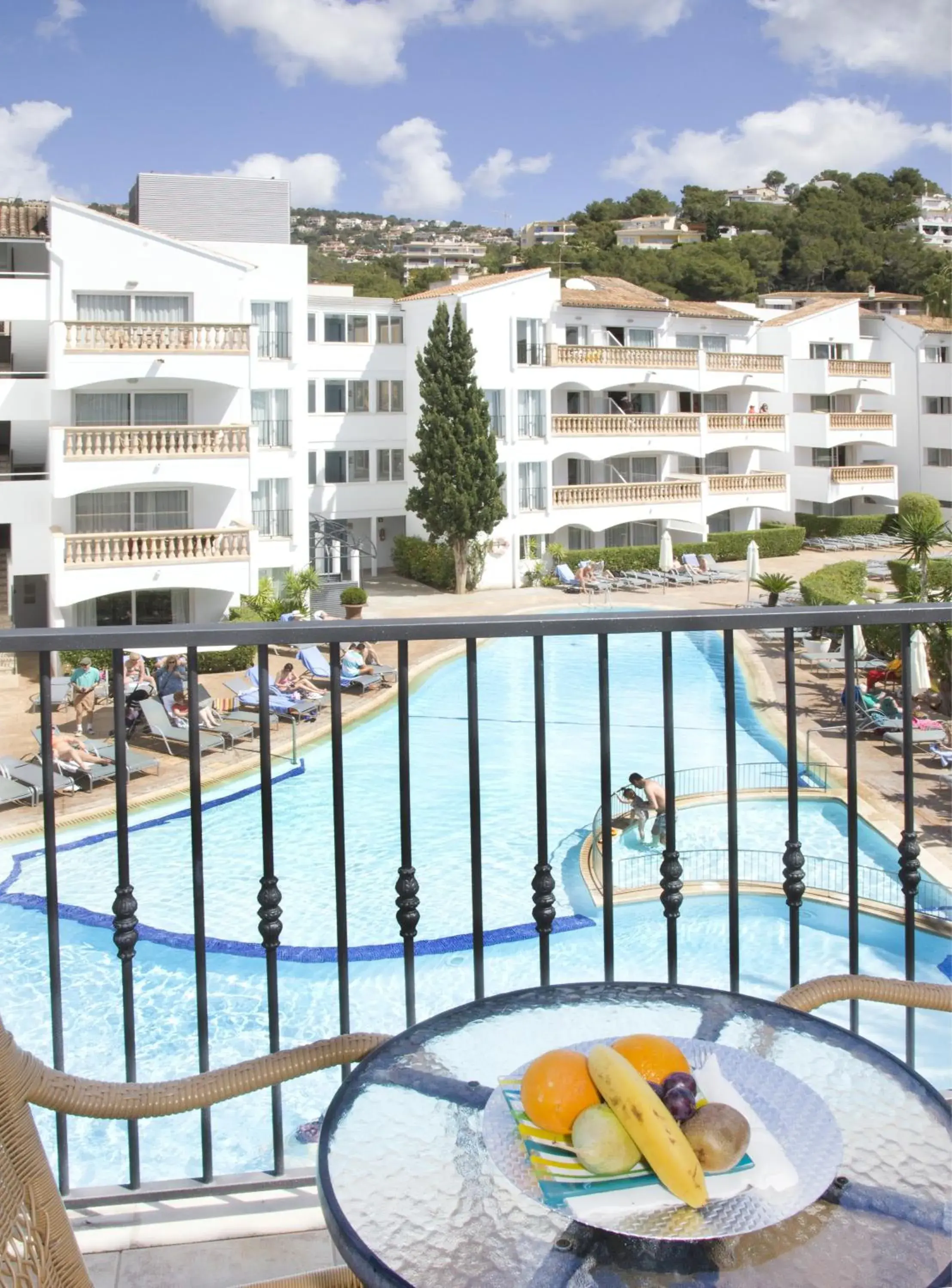 Standard Triple Room in Hotel La Pergola Mallorca Standard Triple Room in Hotel La Pergola Mallorca