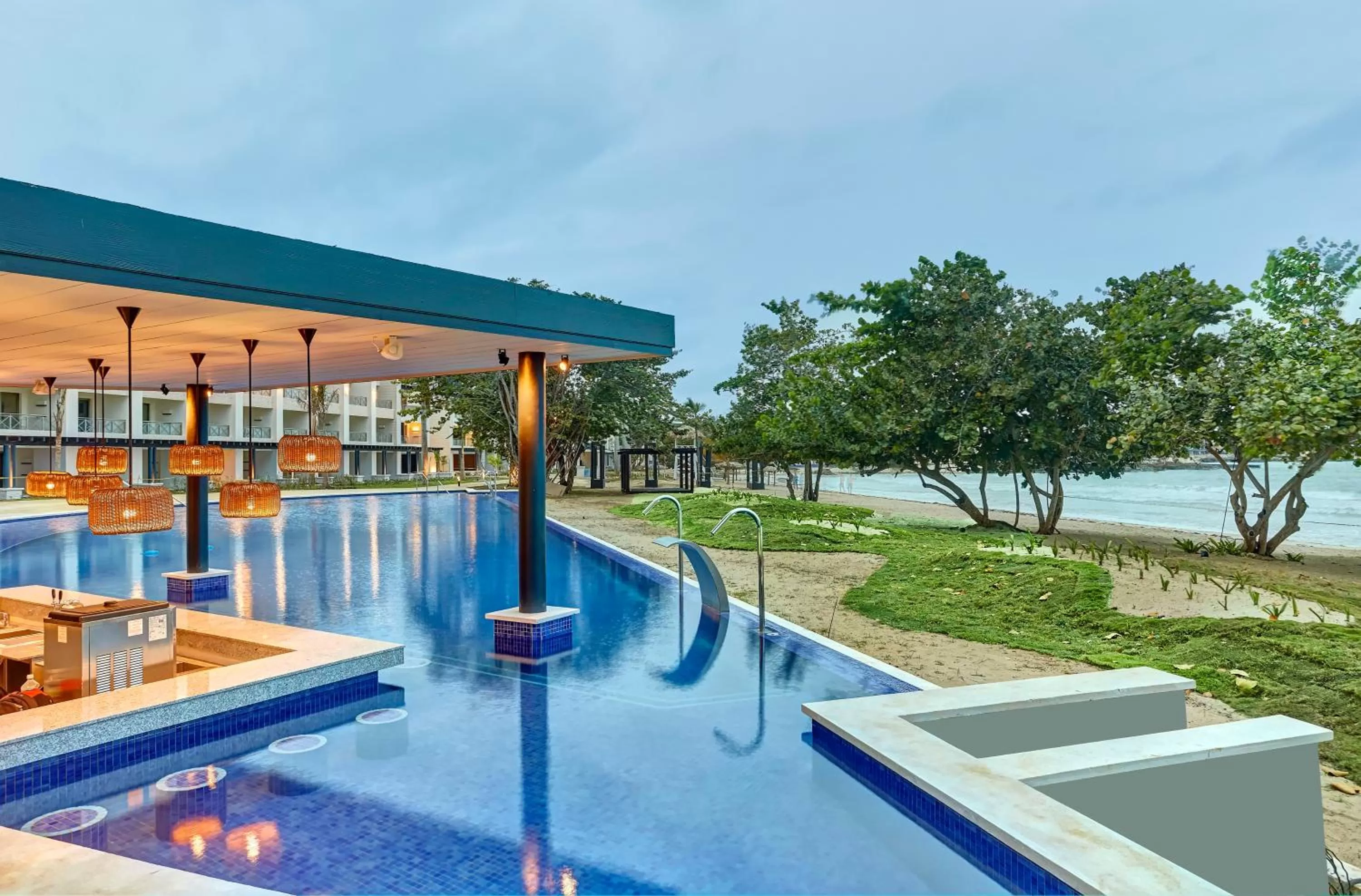Swimming pool in Royalton Negril, An Autograph Collection All-Inclusive Resort