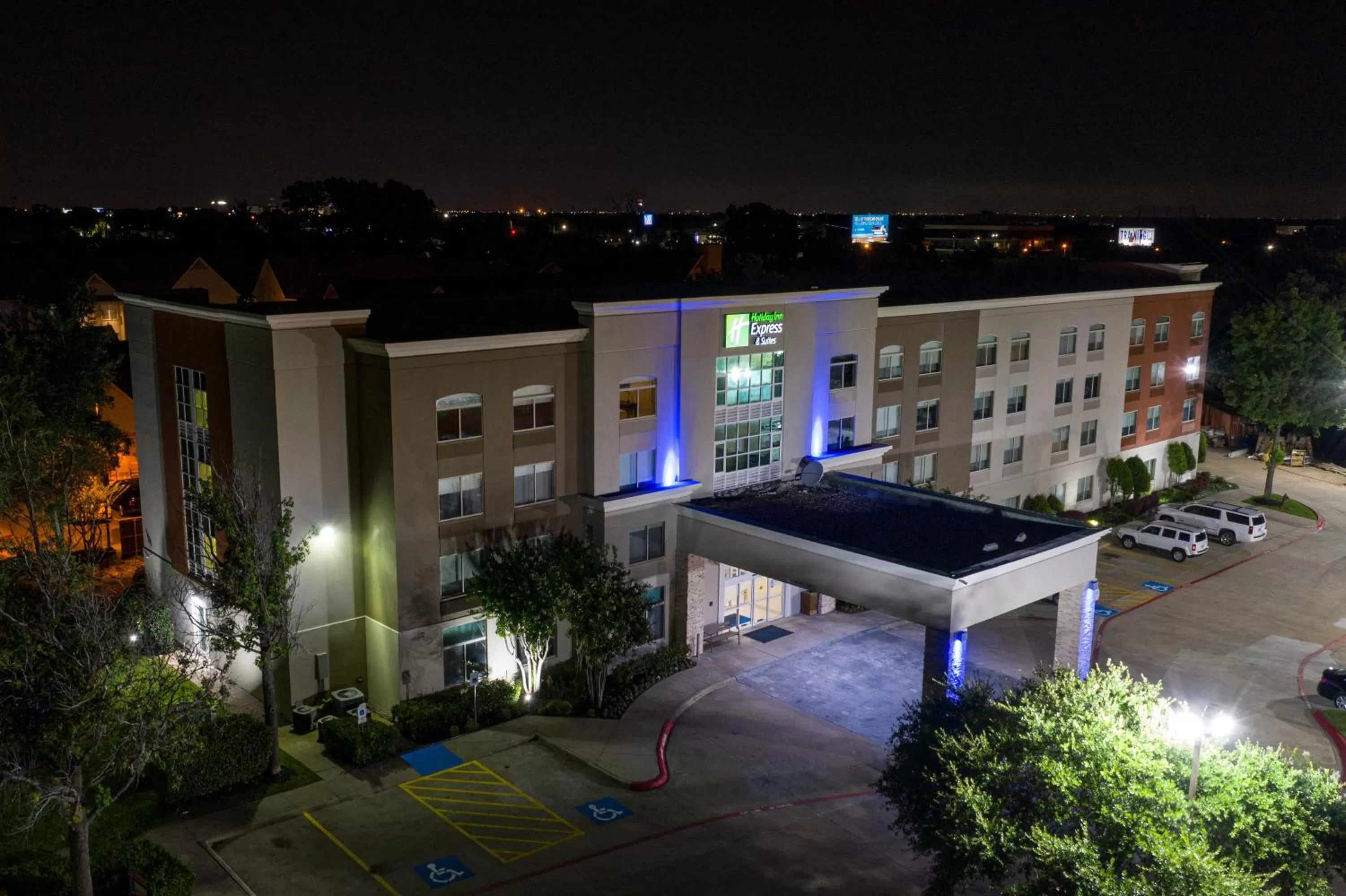 Property building in Holiday Inn Express & Suites Arlington North – Stadium Area by IHG