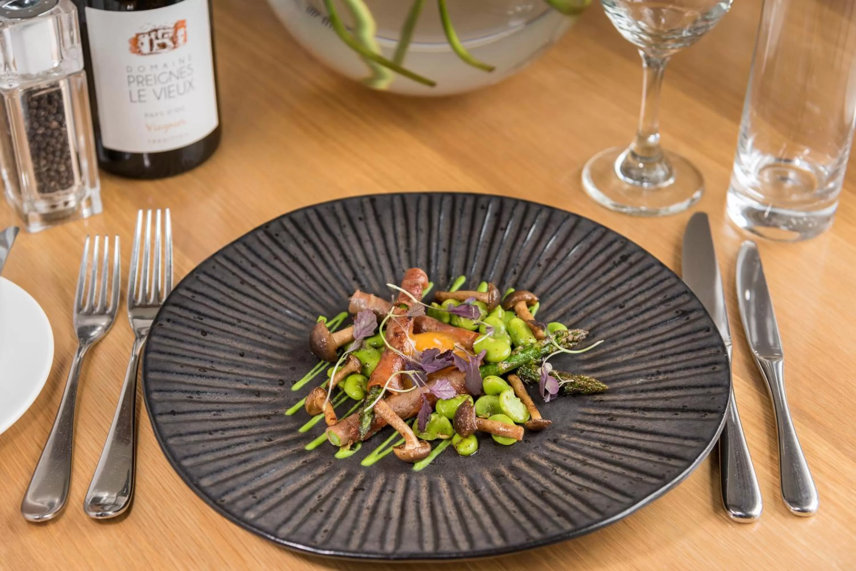 Food in Number Four at Stow