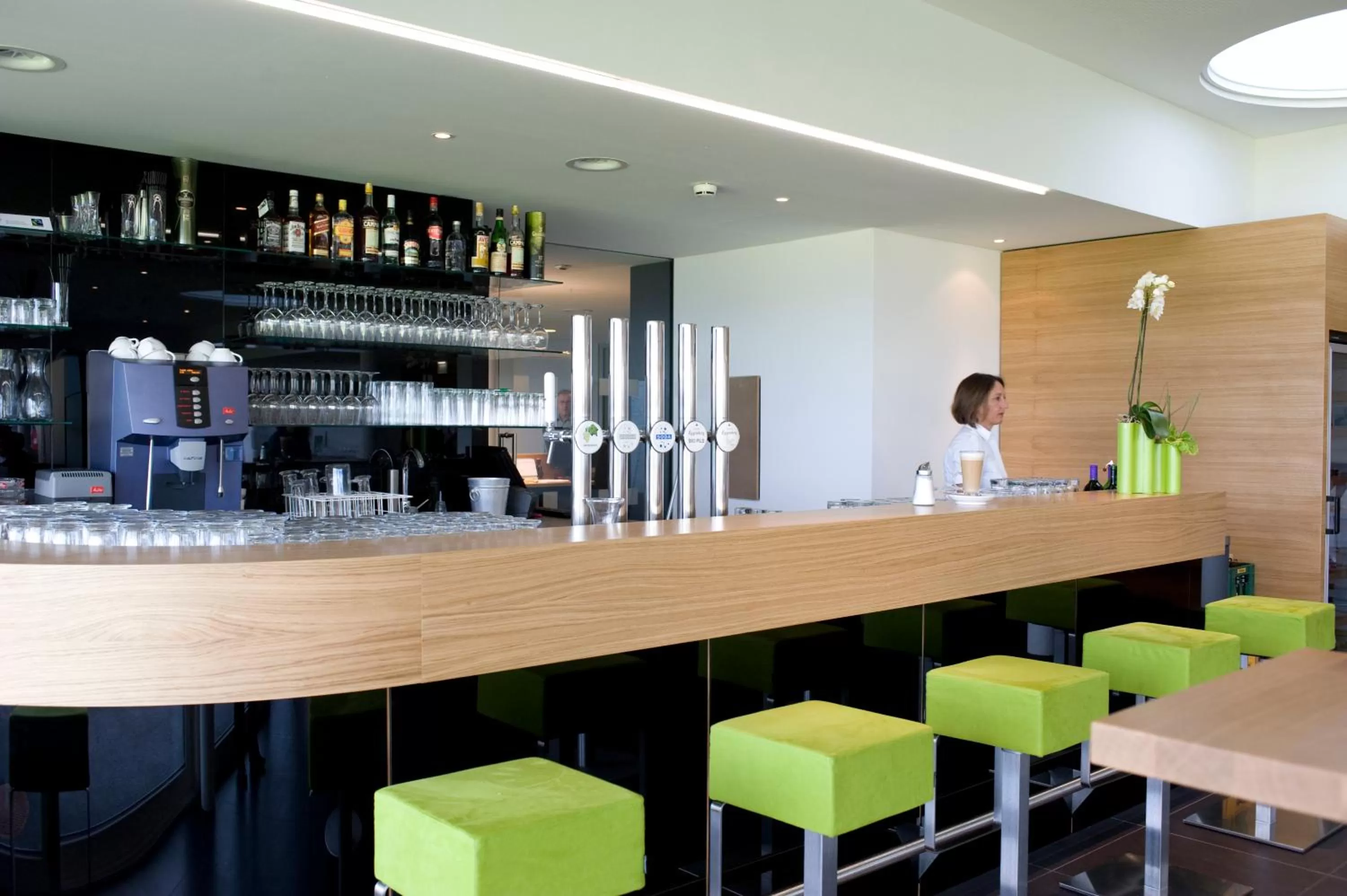Lounge or bar in SPES Hotel & Seminare