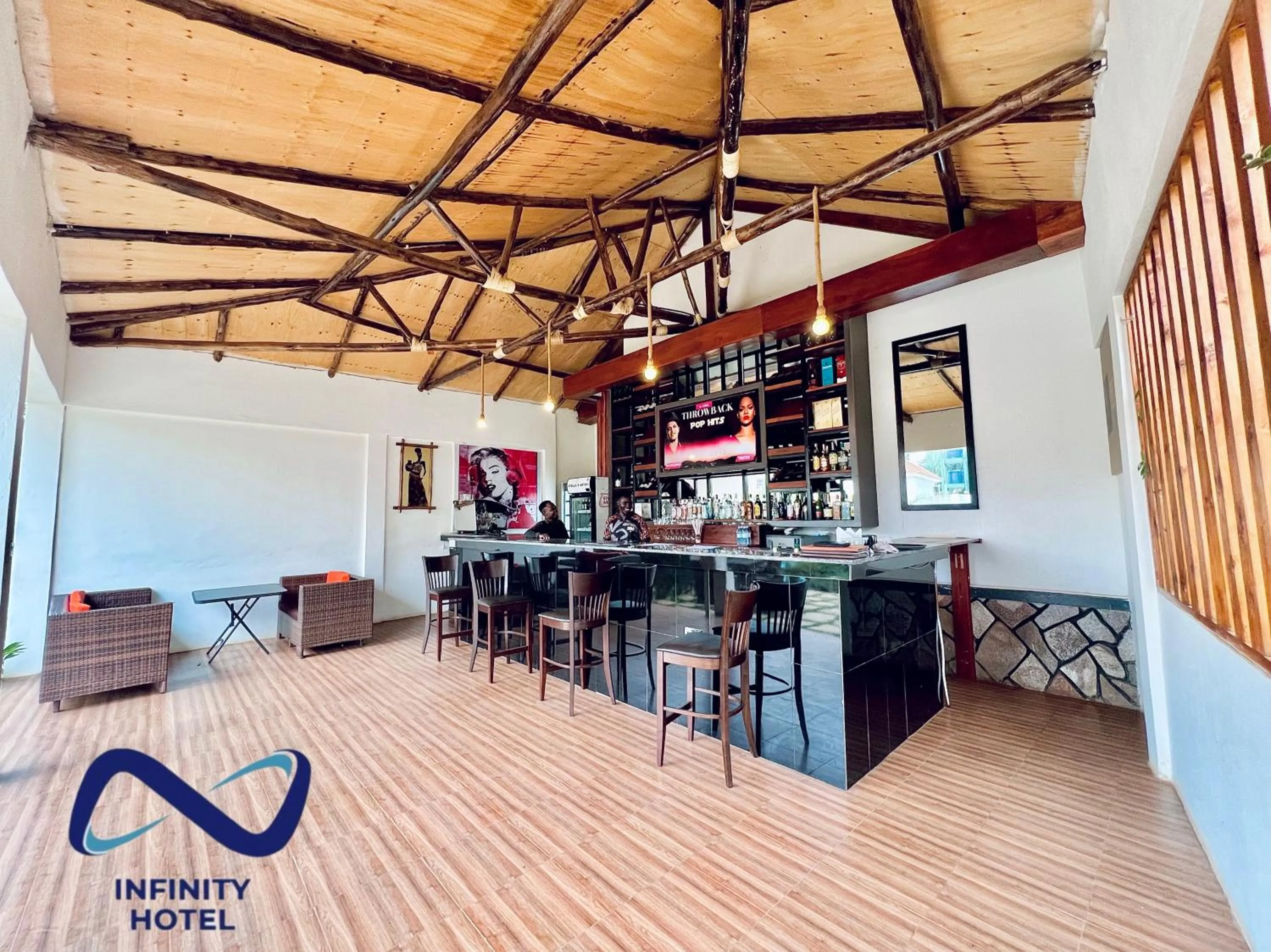 Lounge or bar in Infinity Hotel Kampala