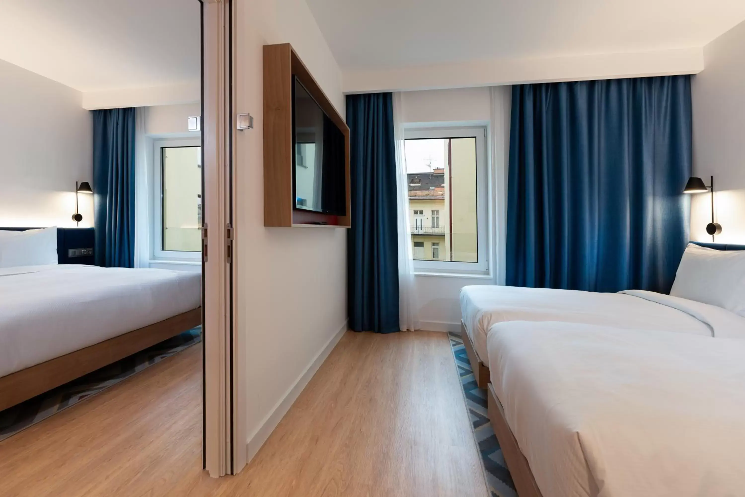 Bedroom, Bed in Hampton By Hilton Budapest City Centre