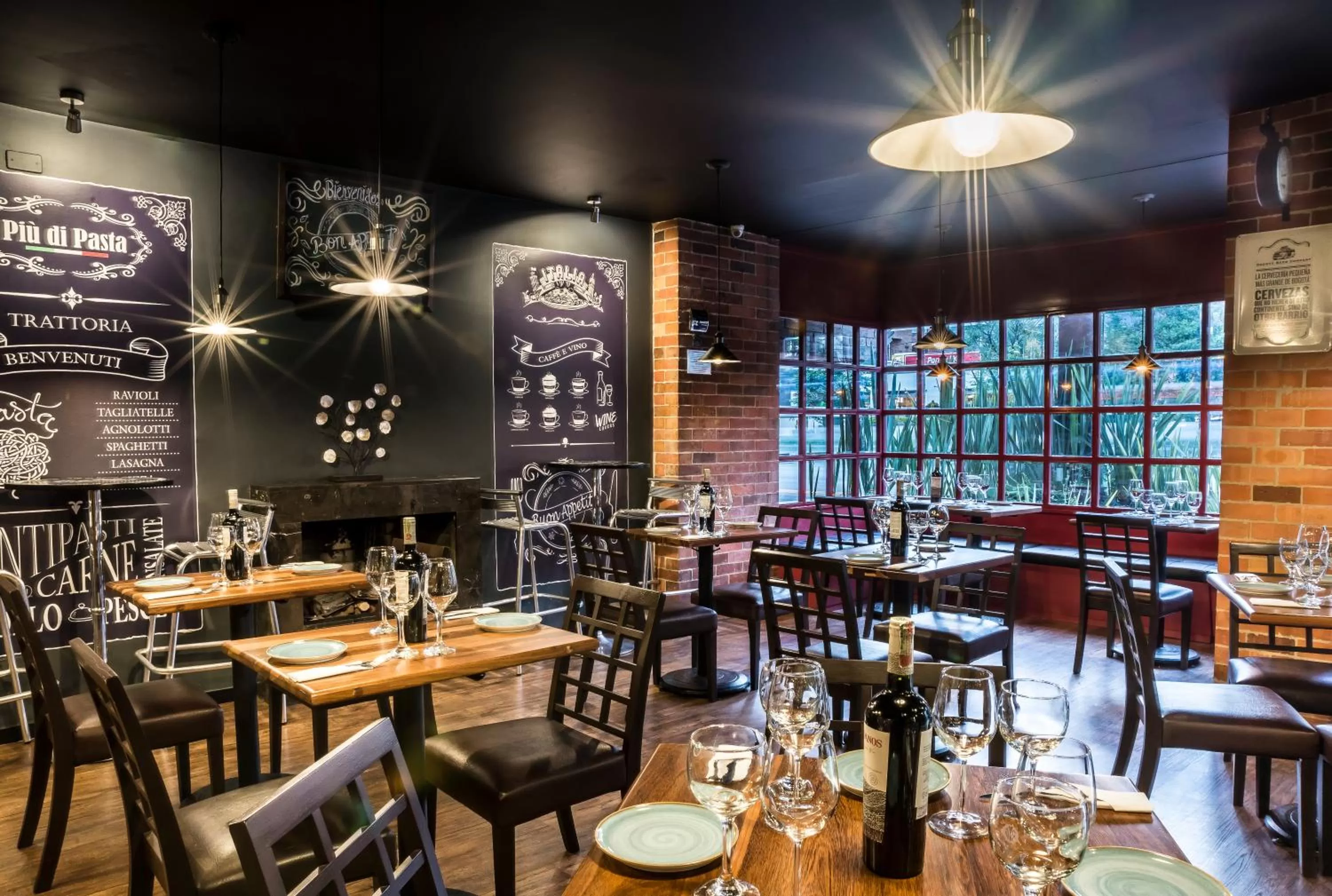 Restaurant/places to eat in Hotel Santa Barbara Real