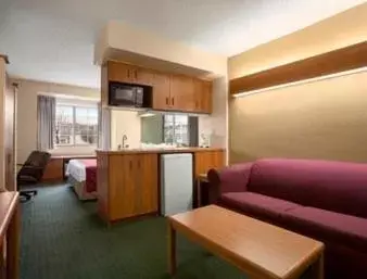 Photo of the whole room, Seating Area in Days Inn & Suites by Wyndham Lafayette IN