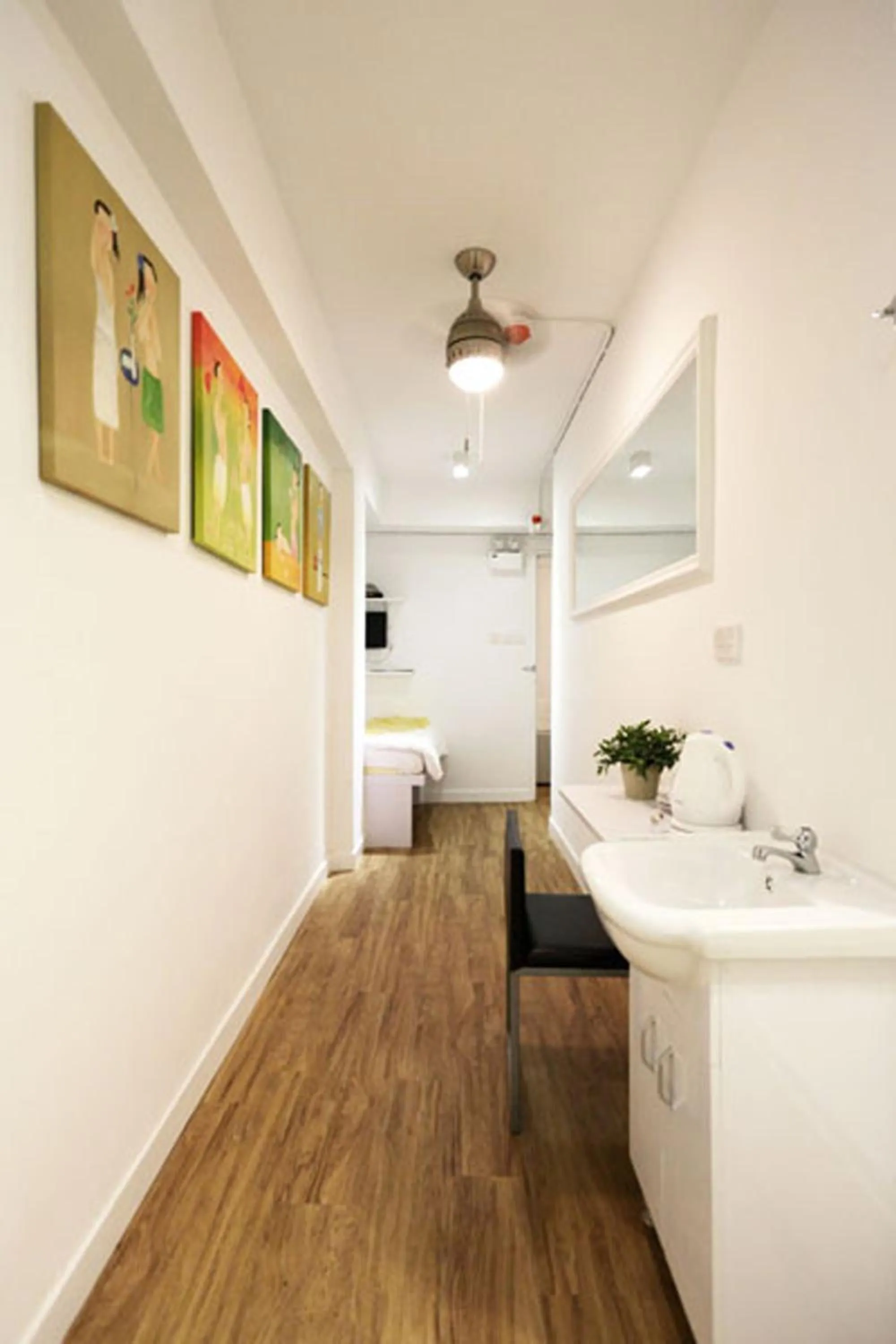 Bedroom in Apple lnn Causeway Bay