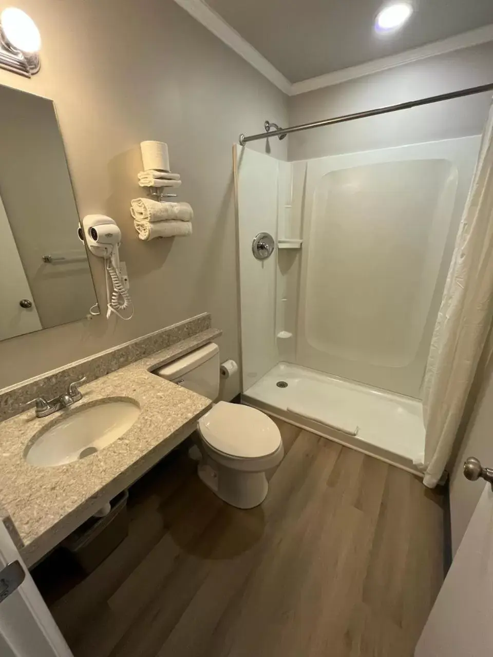 Shower, Bathroom in Beach Bum West-O Motel