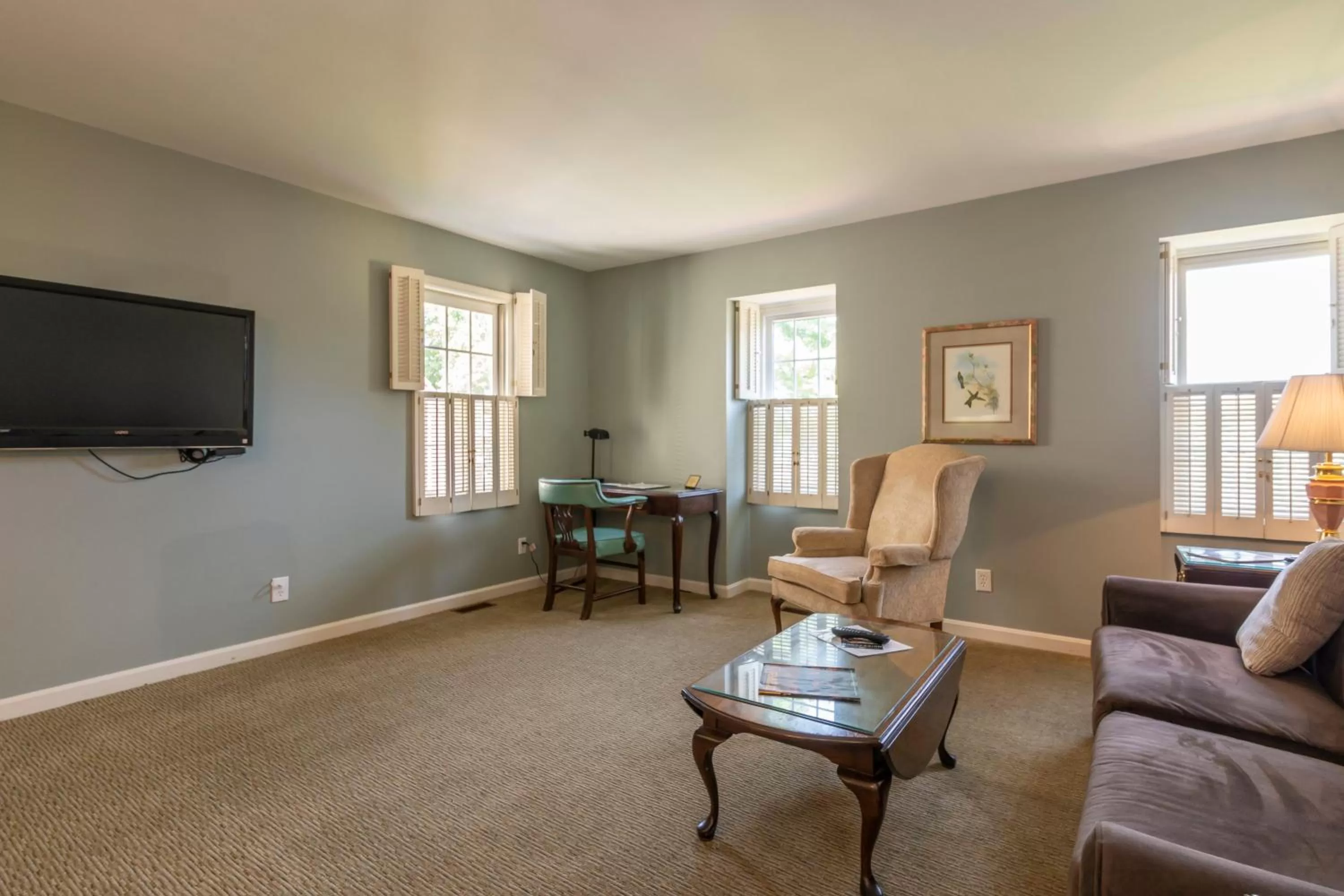 Living room in Century Suites Hotel