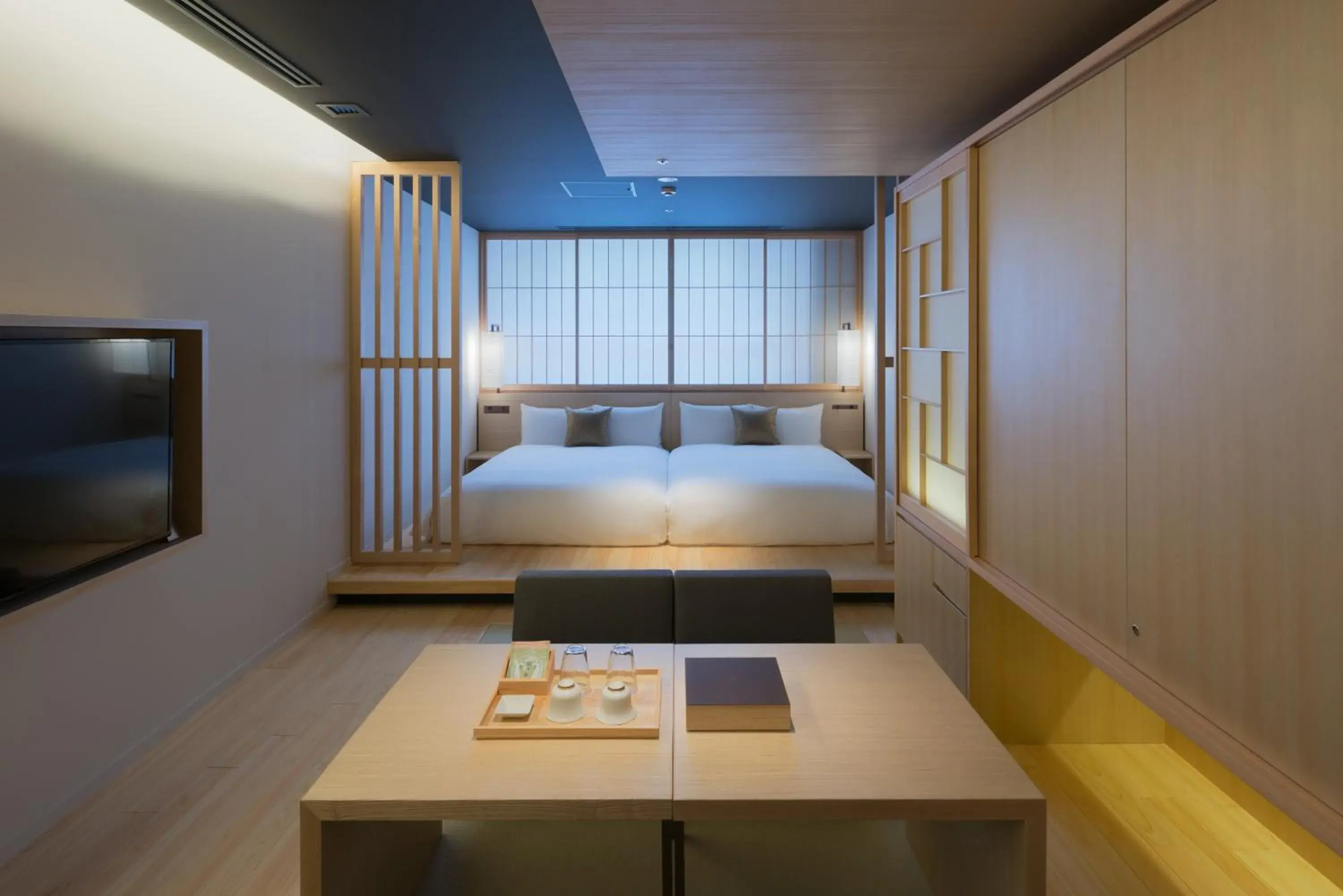 Superior Twin Room with Tatami Area Main-Building in hotel kanra kyoto