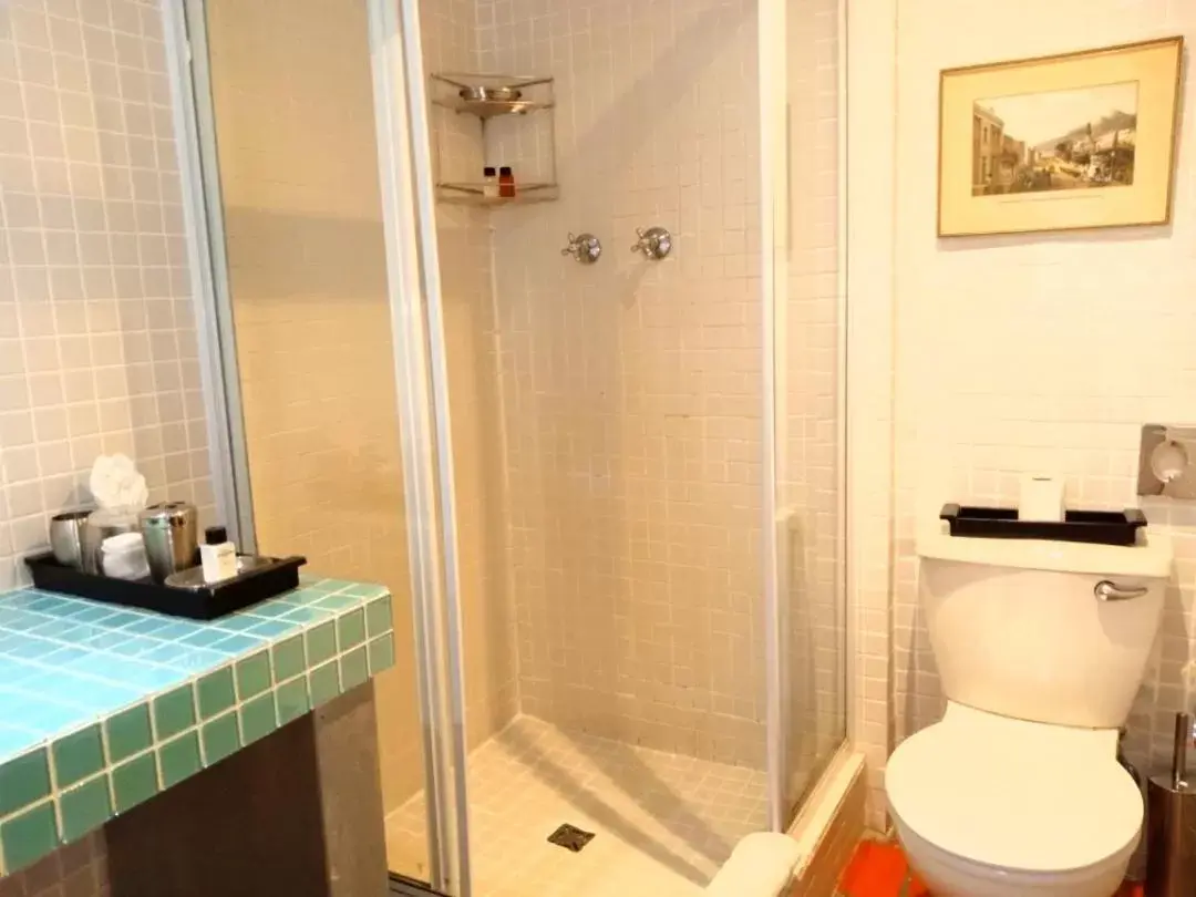 Bathroom in Liberty Lodge Guest House