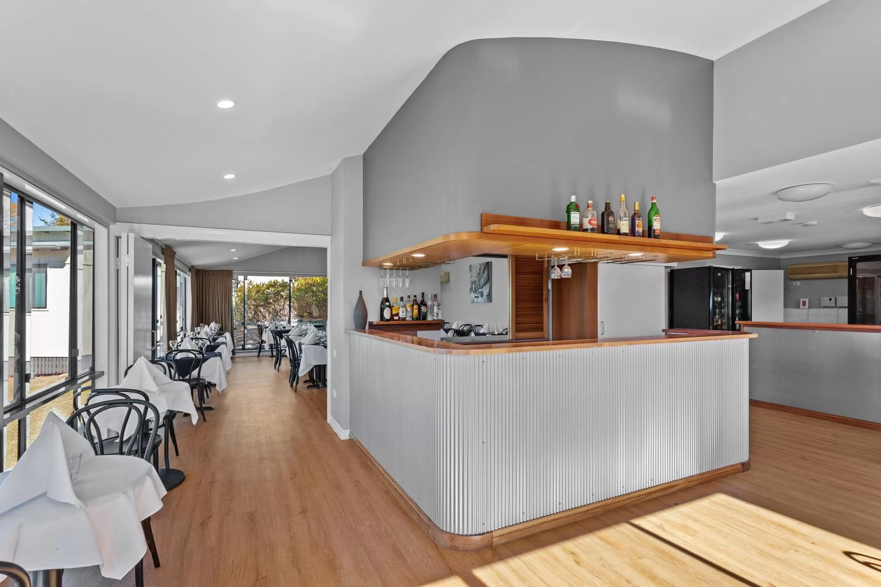 Restaurant/places to eat in Eastgate on the Range Motel