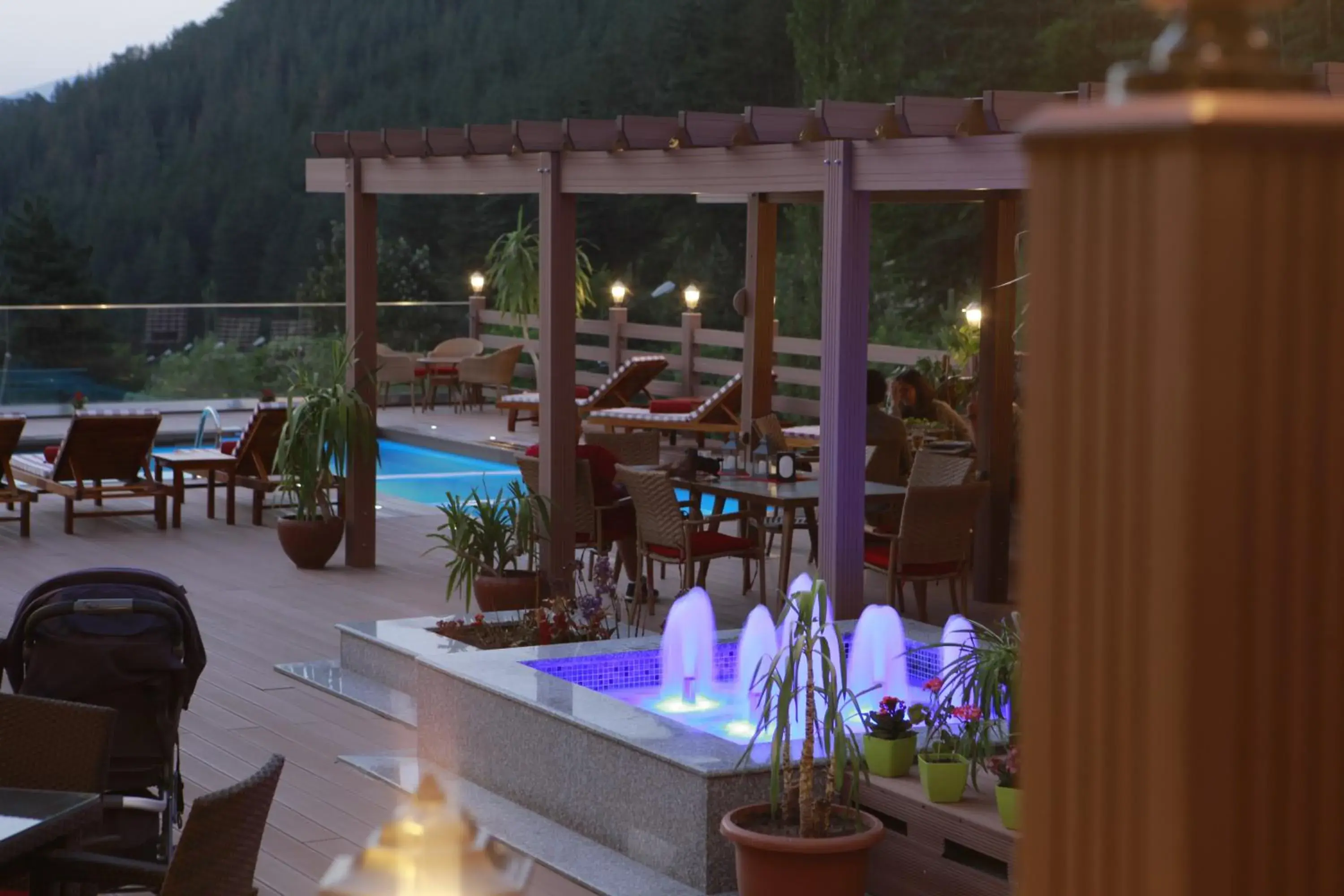 Swimming pool, Restaurant/Places to Eat in Best Western Plus Paradise Hotel Dilijan