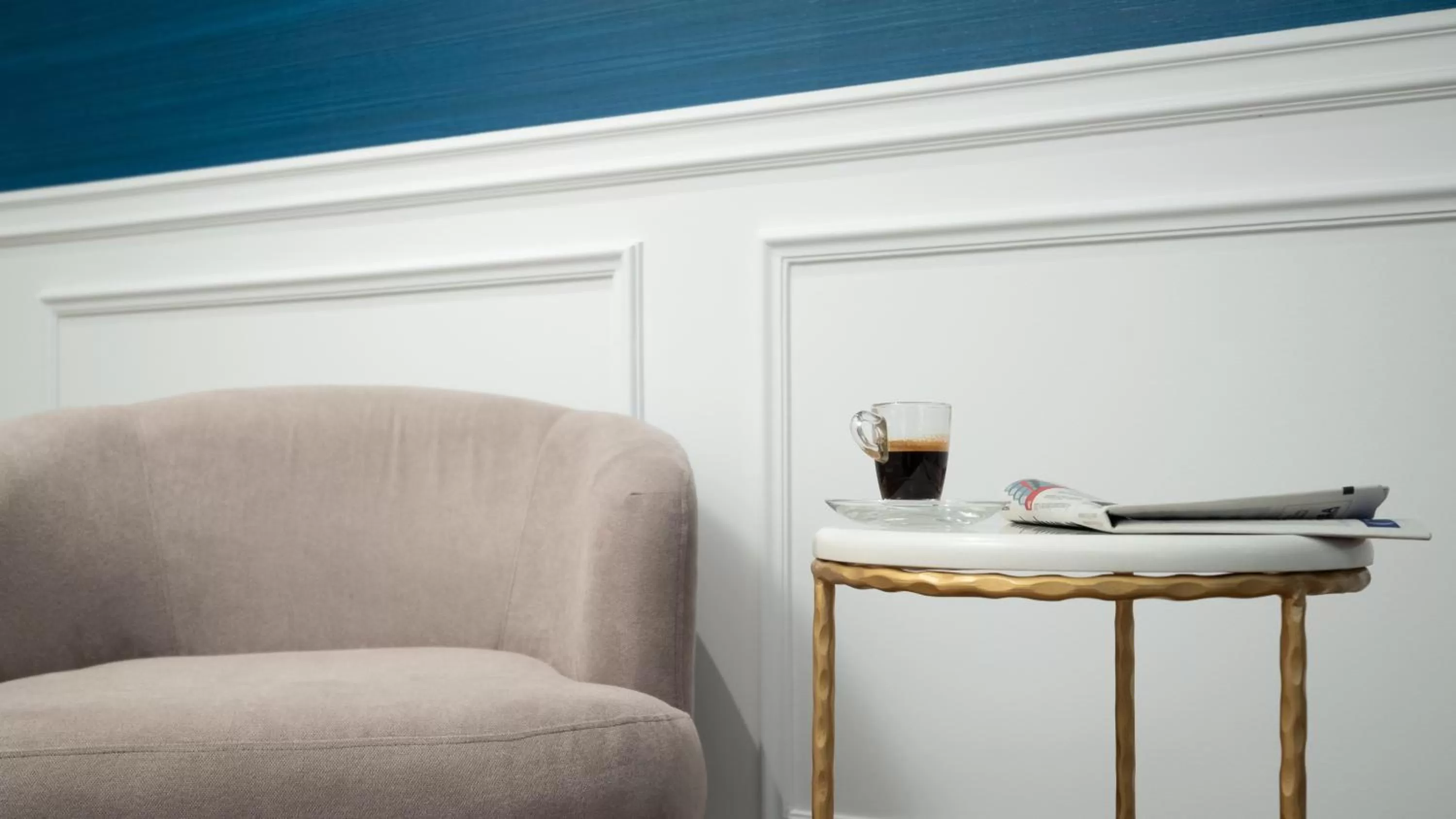 Coffee/tea facilities in Evripidou Suites