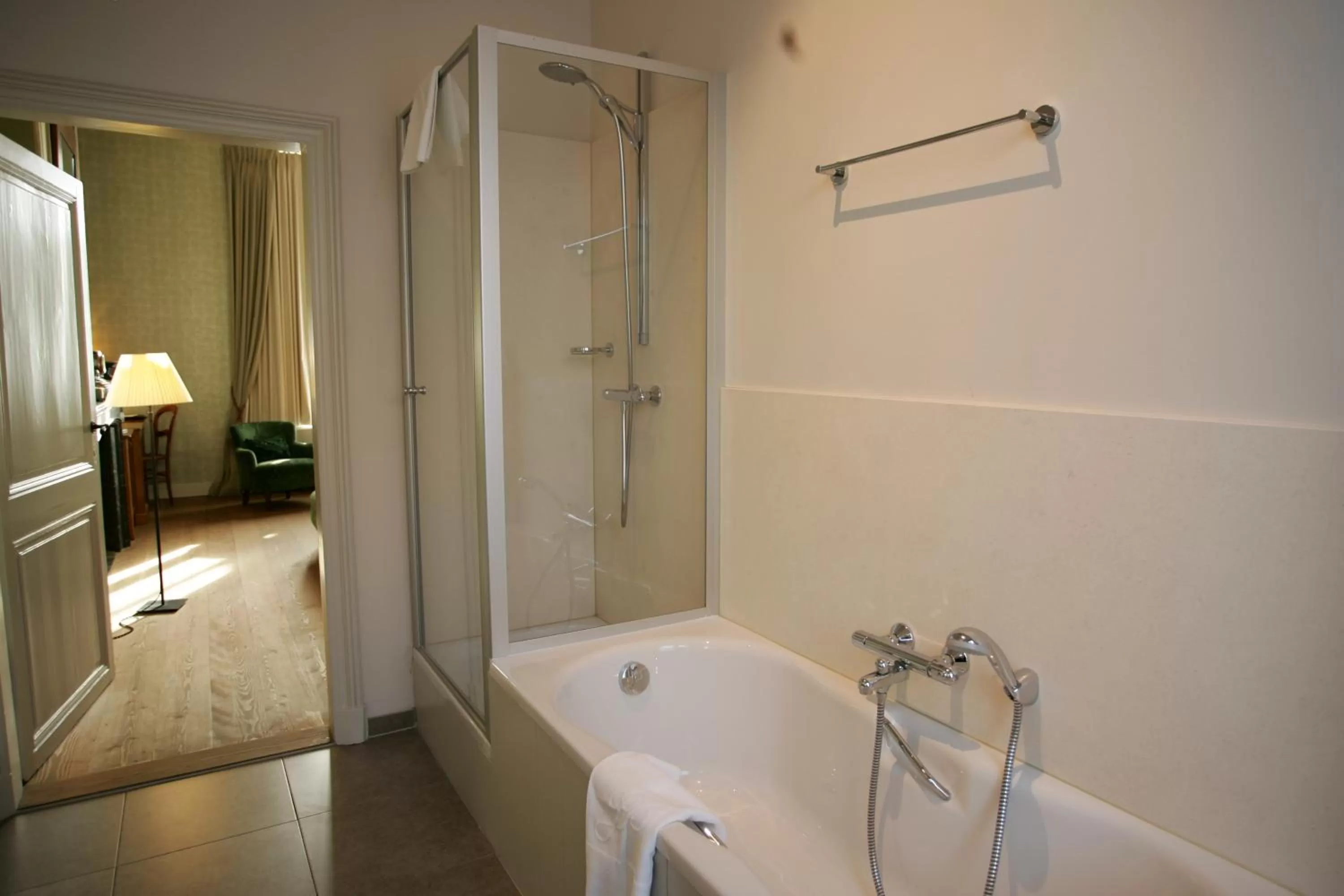 Bathroom in Hotel Jan Brito