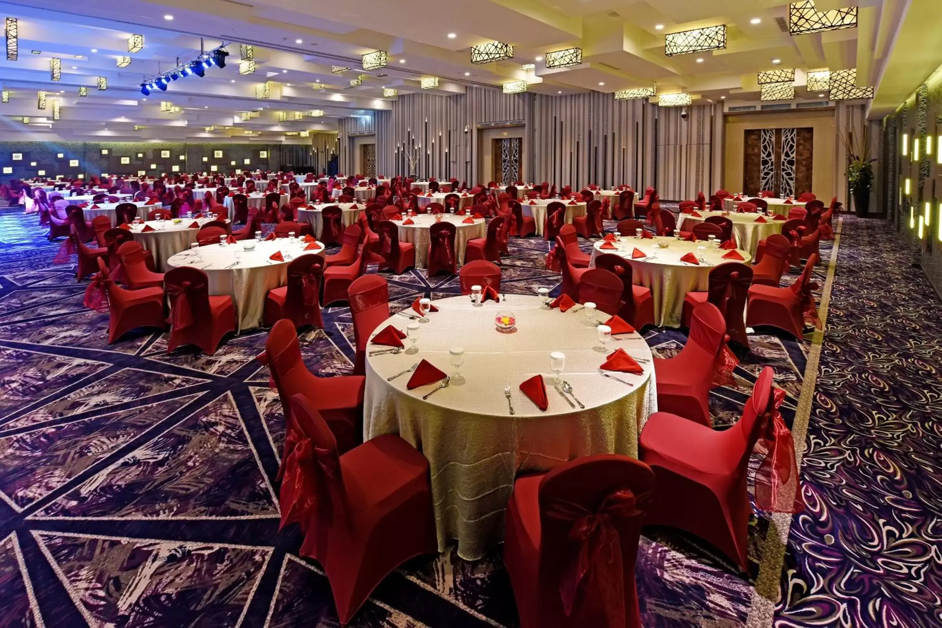 Meeting/conference room, Banquet Facilities in Holiday Inn Cikarang Jababeka, an IHG Hotel