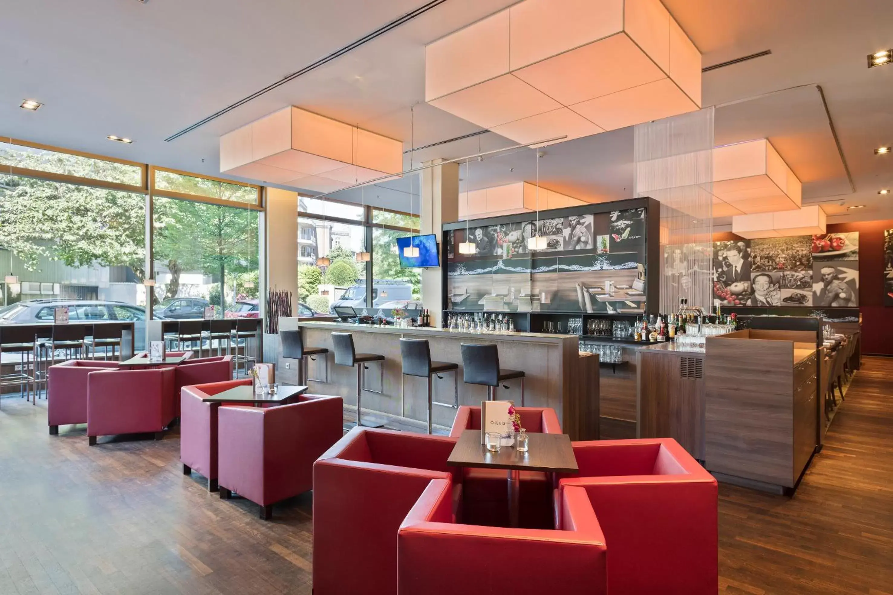 Lounge or bar in Meliá Düsseldorf