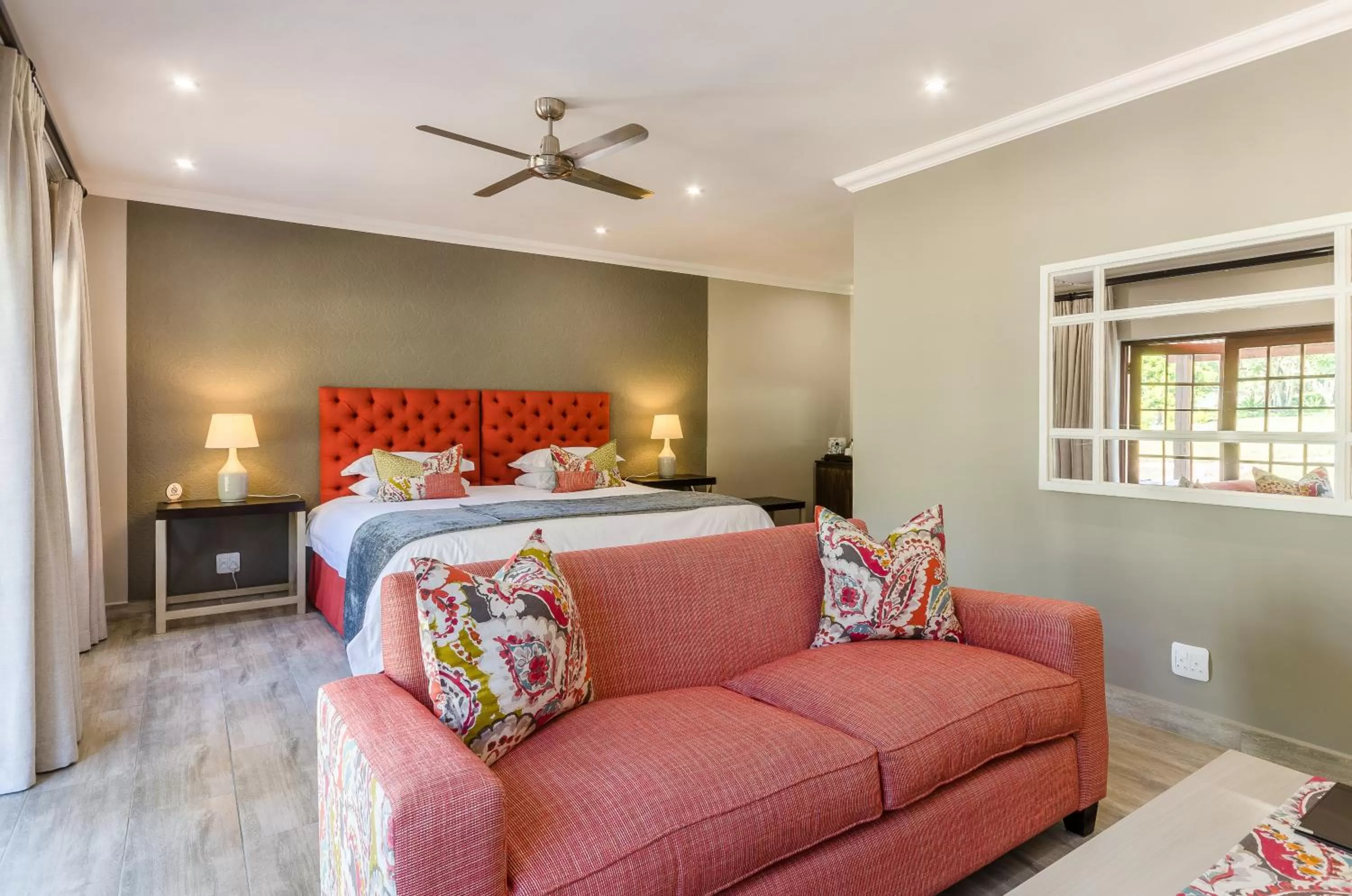 Photo of the whole room, Bed in Nut Grove Boutique Hotel