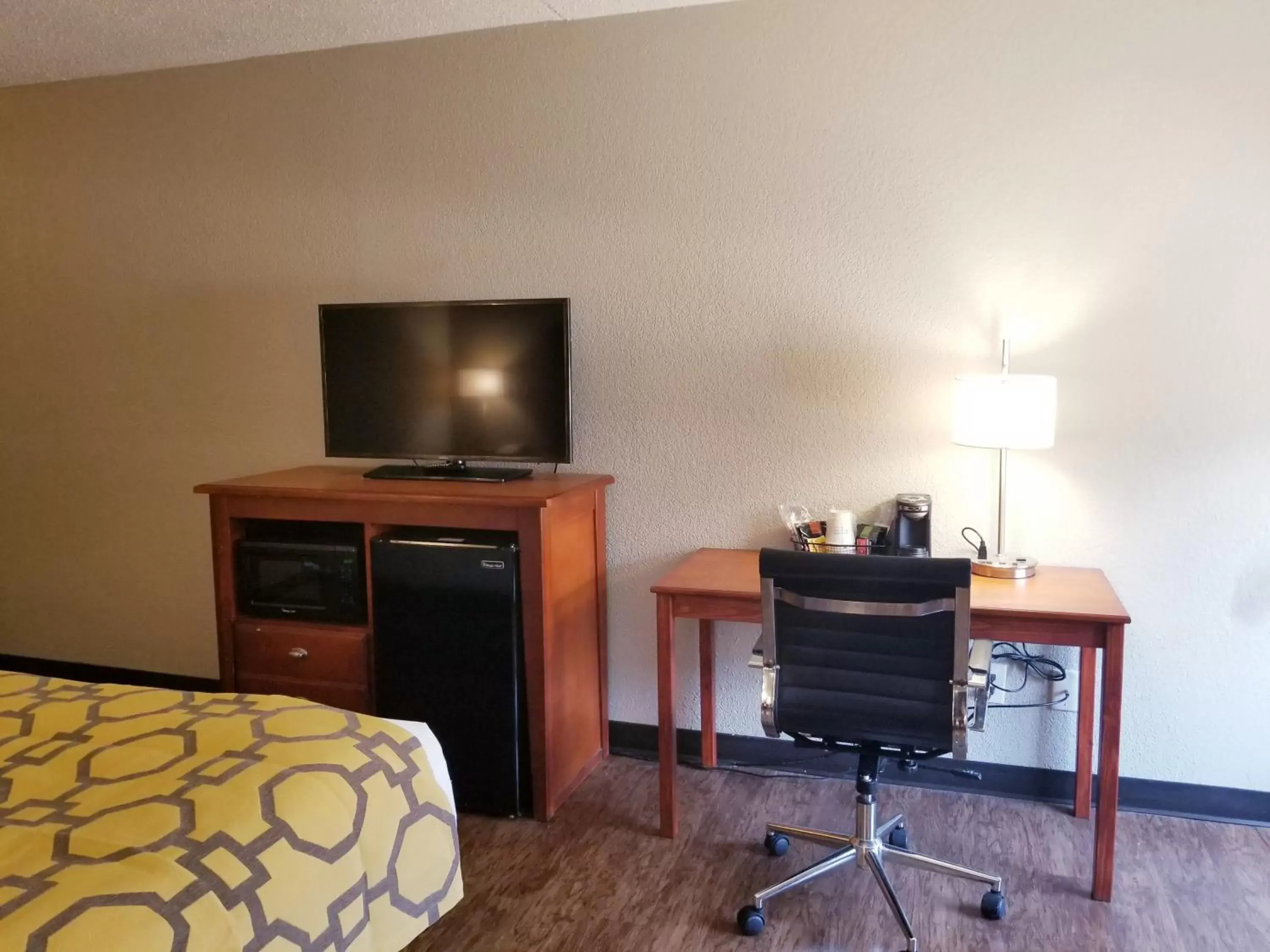 TV/Entertainment Center in Baymont by Wyndham Greenville OH
