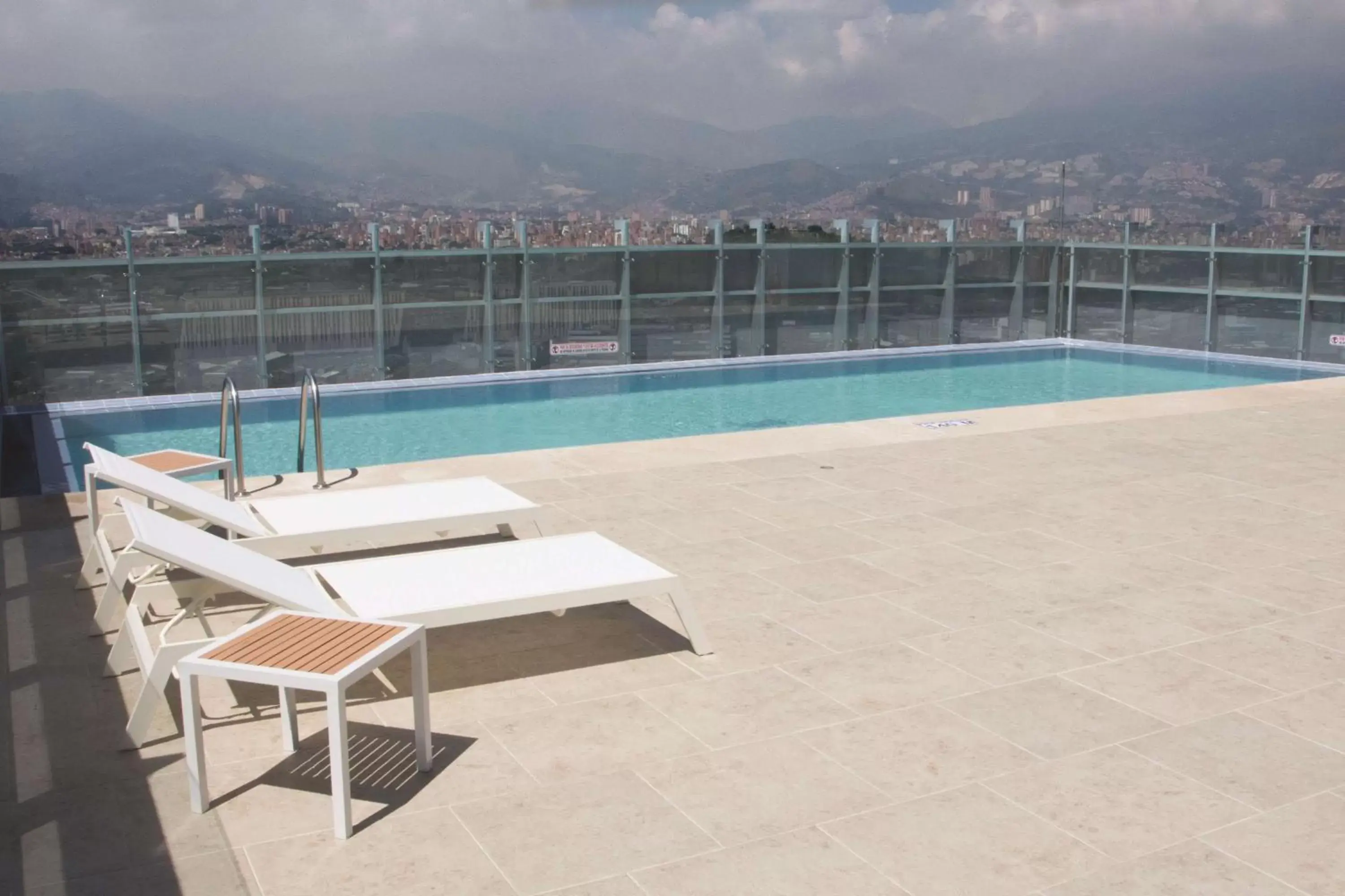 On site, Swimming Pool in La Quinta by Wyndham Medellin