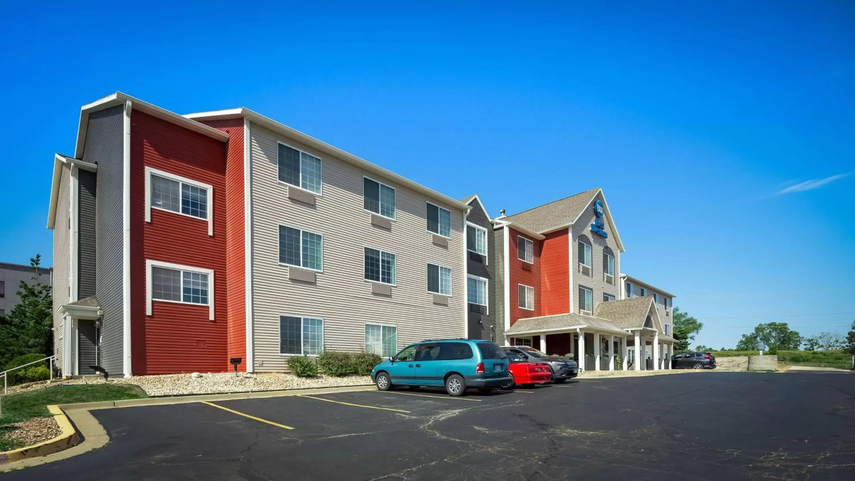 Property Building in Best Western Worlds Of Fun