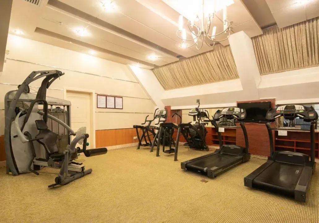 Fitness centre/facilities, Fitness Center/Facilities in Oscar Hotel