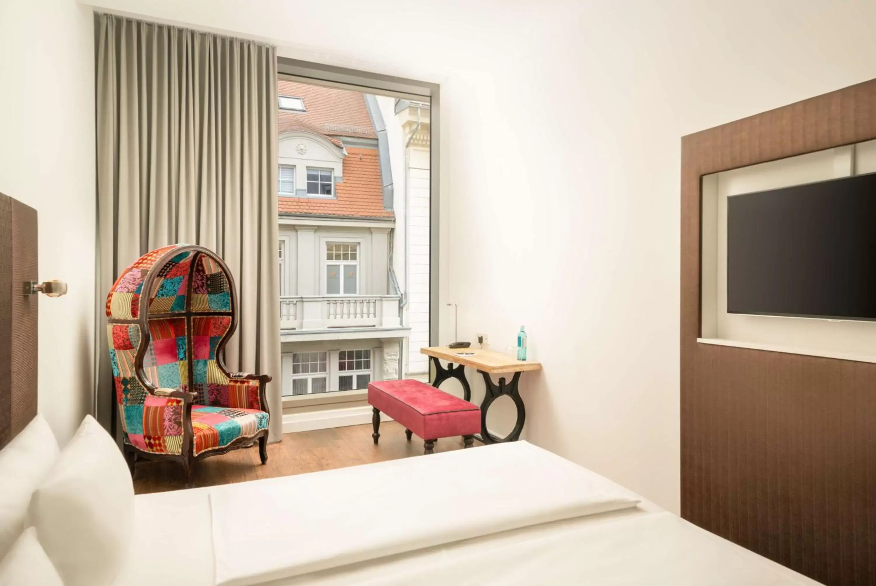Bedroom in elaya hotel leipzig city center, ehemals Arthotel ANA Symphonie