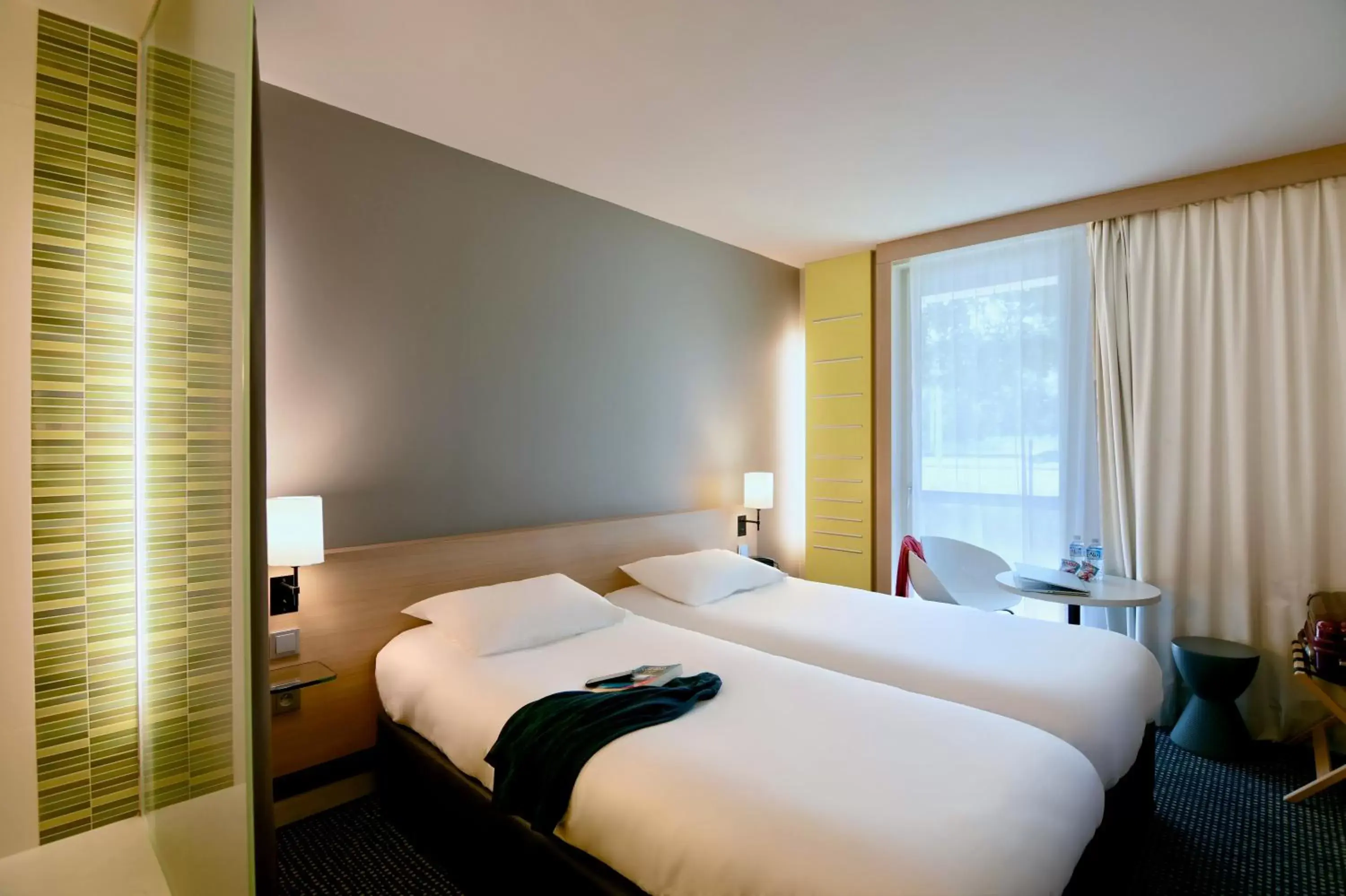 Photo of the whole room, Bed in ibis Styles Nantes Reze Aéroport