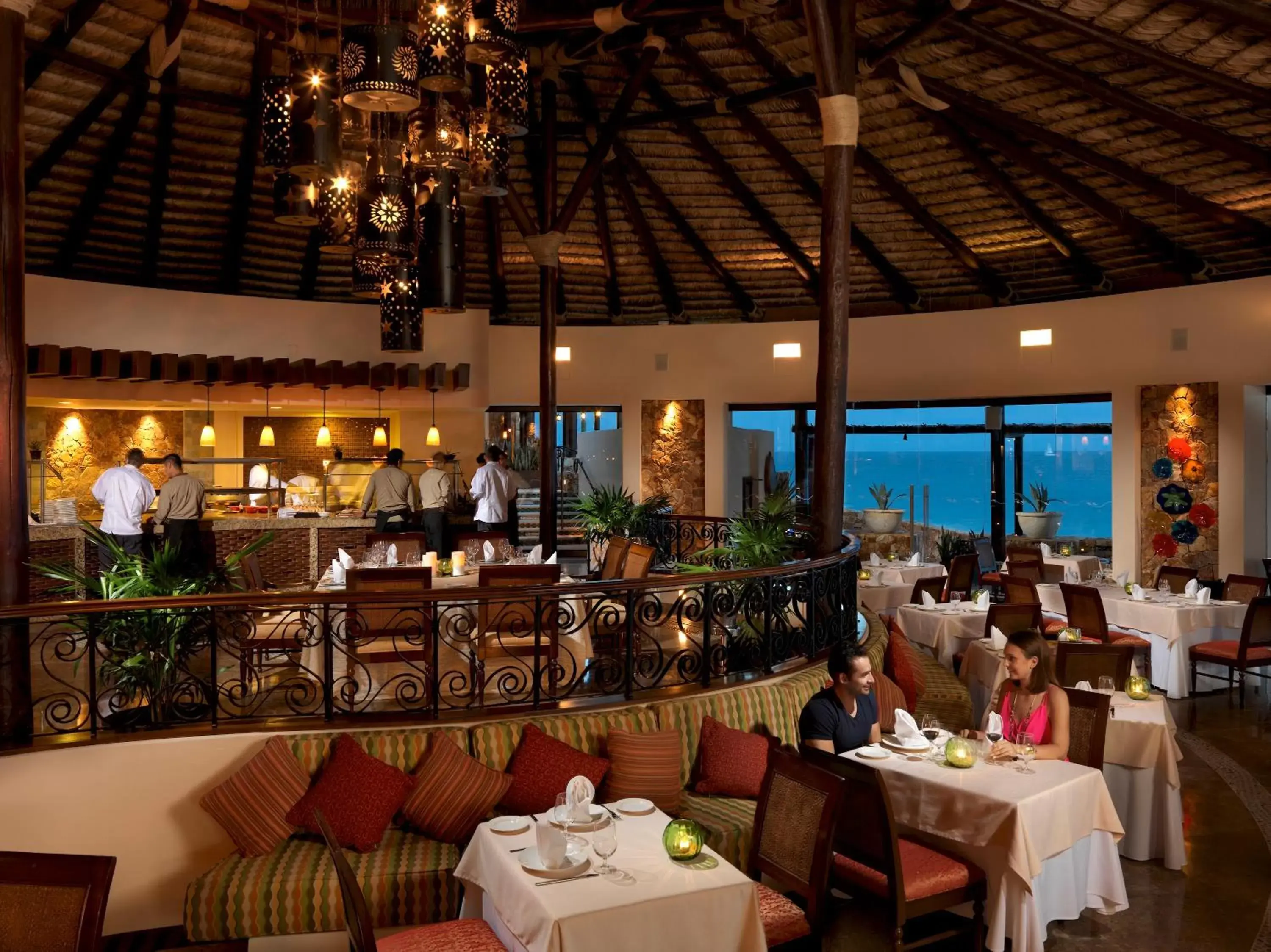 Restaurant/Places to Eat in Grand Solmar Land's End Resort & Spa