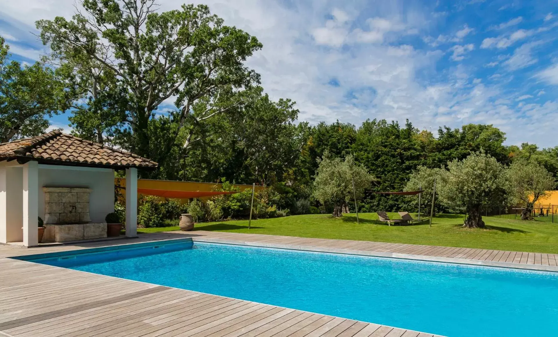 Garden, Swimming Pool in Best Western Plus Le Lavarin