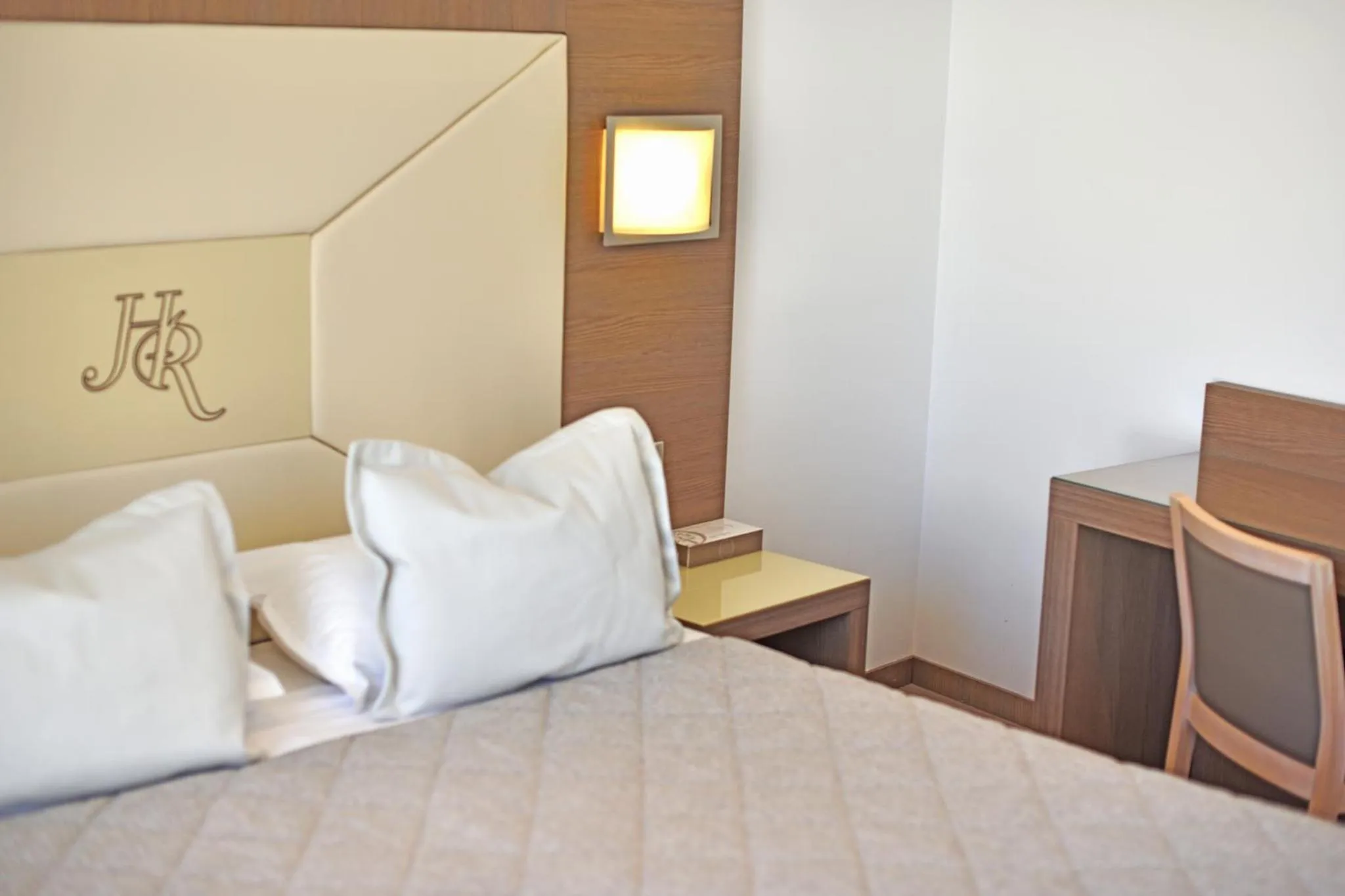 Bedroom, Bed in Hôtel Le Rocher