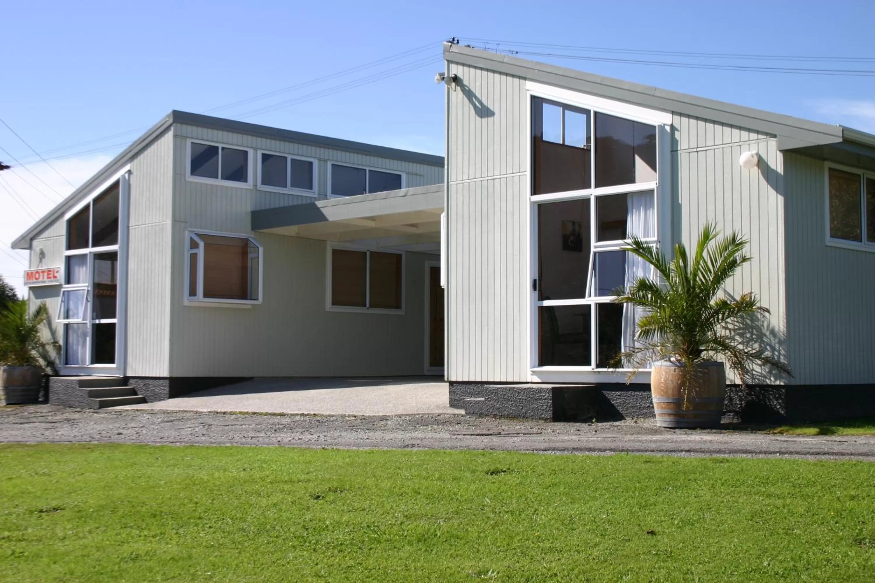 One-Bedroom Apartment with Spa Bath in Apostles View Motel